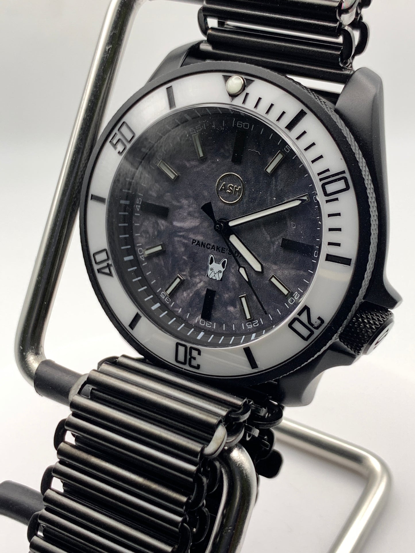 Jason Tribute #4 - 40mm PVD coated stainless steel. Sapphire crystal. Custom dial. Seiko NH38. 5 straps pictured included.