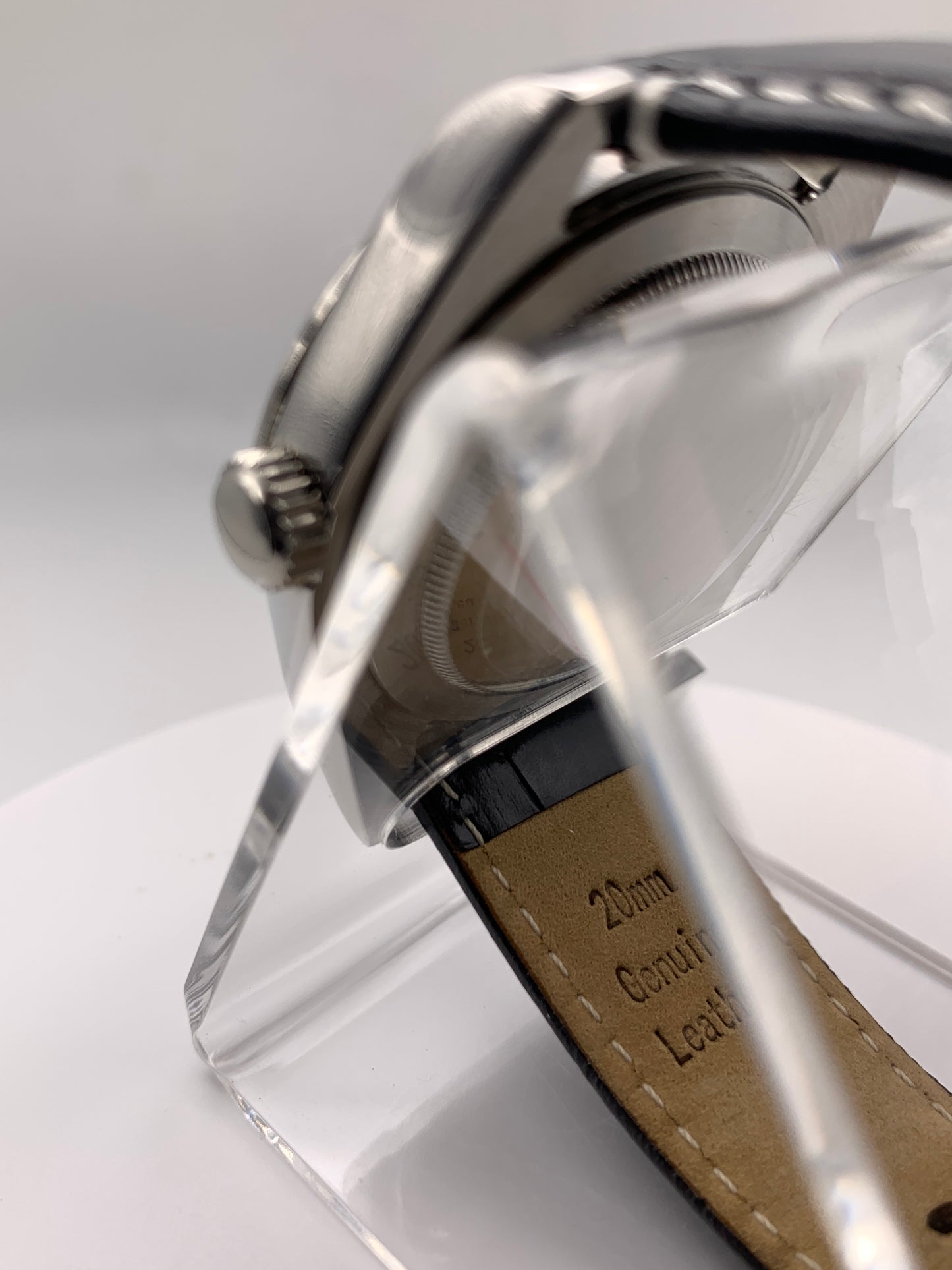 Blossom. 39mm Stainless steel. Textured dial.  Sapphire crystal. NH35 automatic movement.