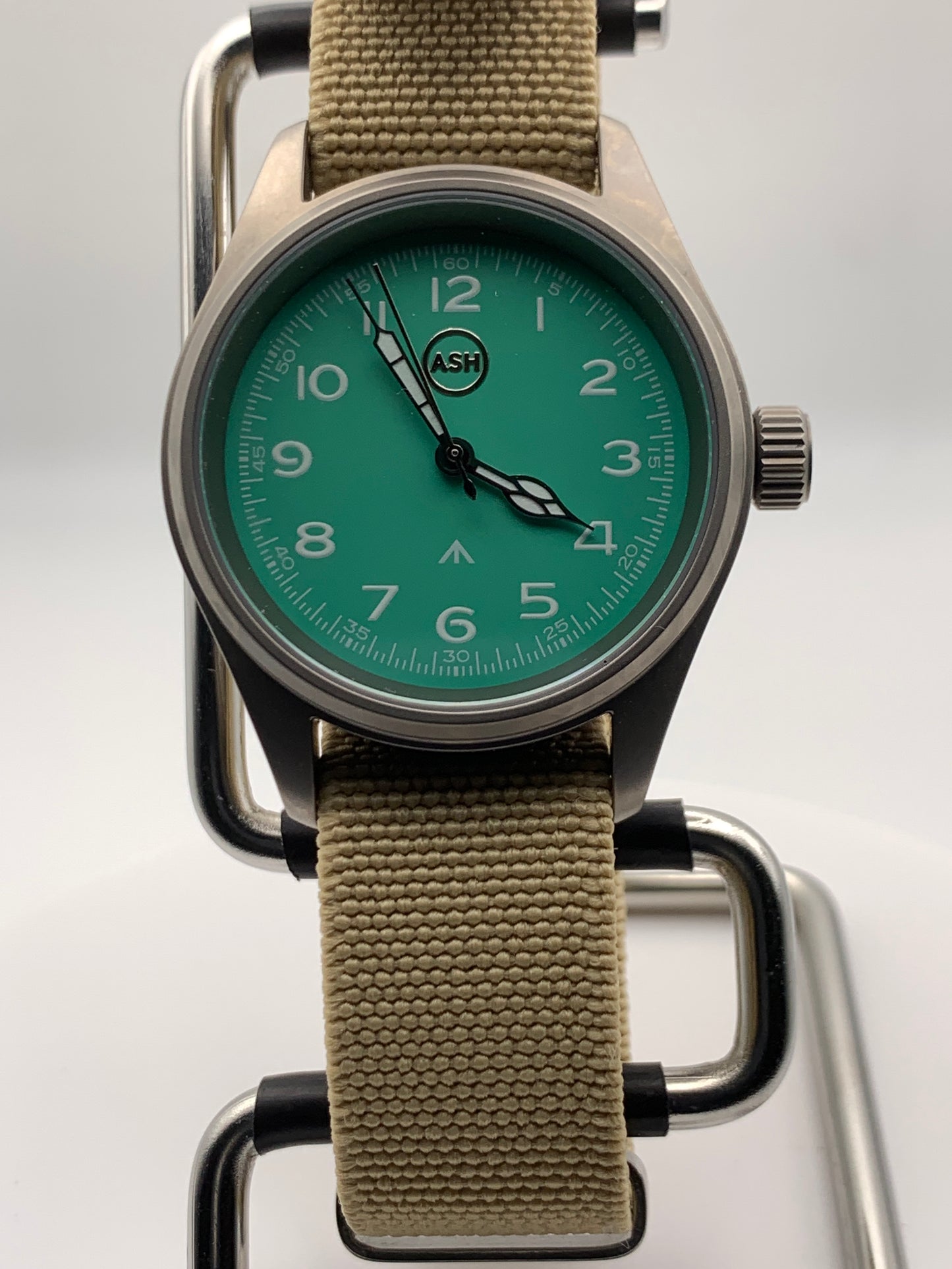 Iris. 36mm Titanium case. 11mm thick. Sapphire crystal. Seiko VH31 mecha-quartz.
