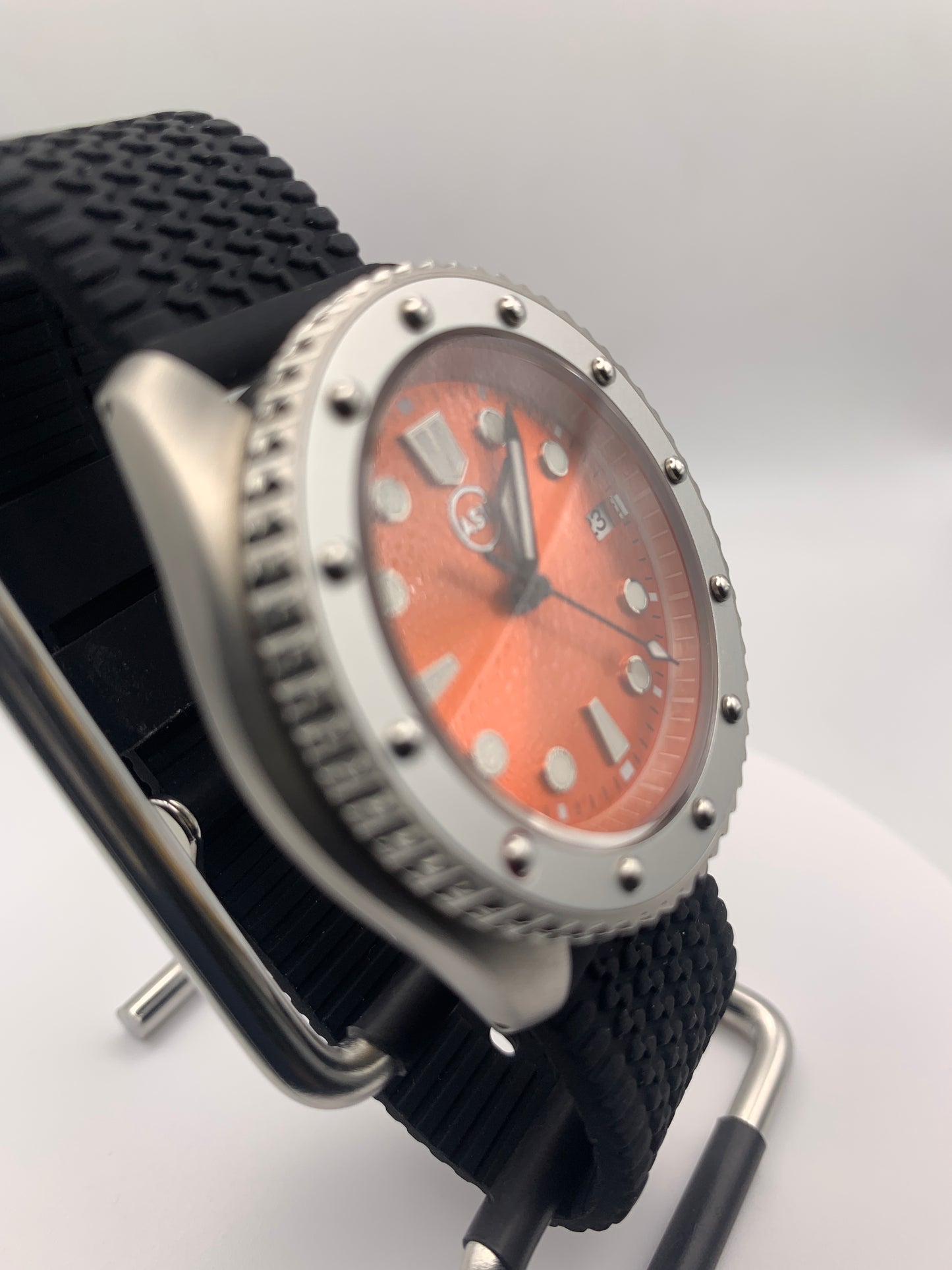 Skaro. 42mm Stainless steel. Sapphire crystal. Seiko NH35.