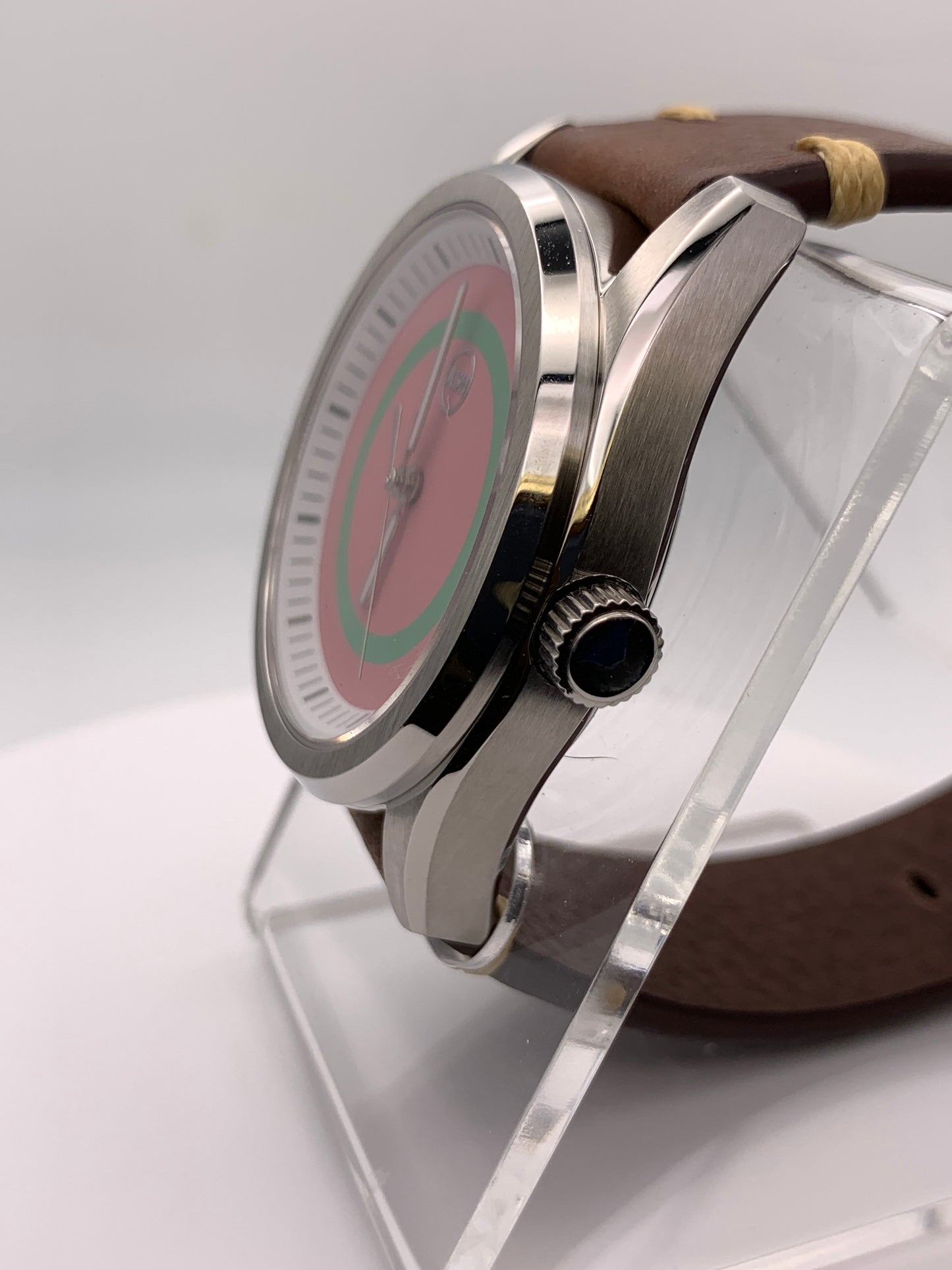 Watermelon. 40mm Stainless steel case. Sapphire crystal. Screw down crown and case back. NH38 automatic movement.