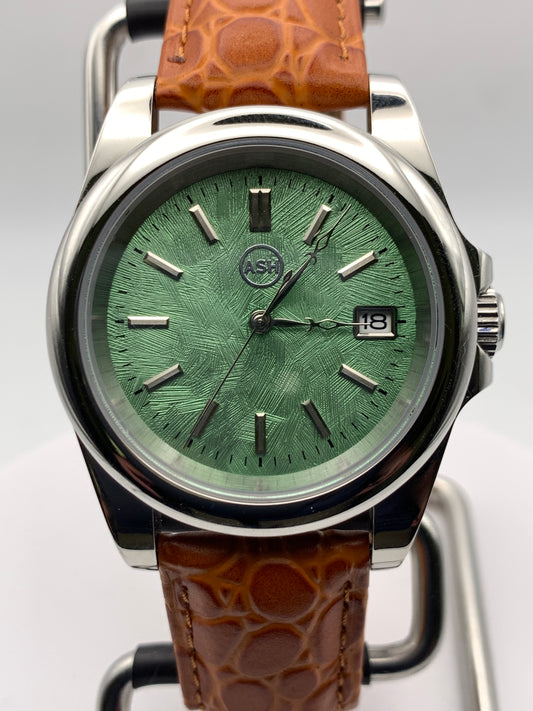 Second Nature 1.1 - 39mm stainless steel case. Sapphire crystal. Seiko NH35.