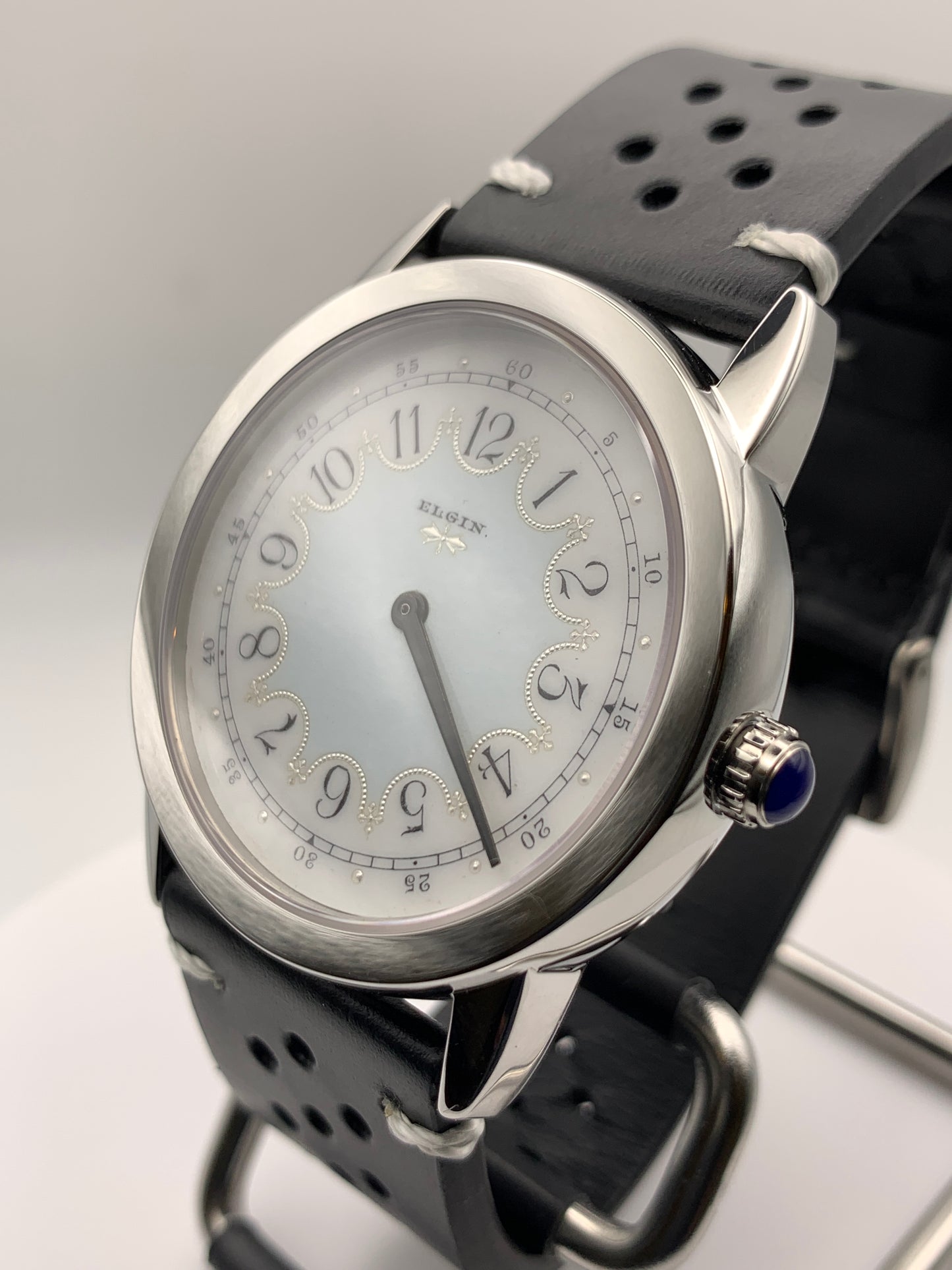 Grace 2. 42mm Stainless steel. Vintage Elgin enamel dial. Sapphire crystal. Miyota 2036 quartz.