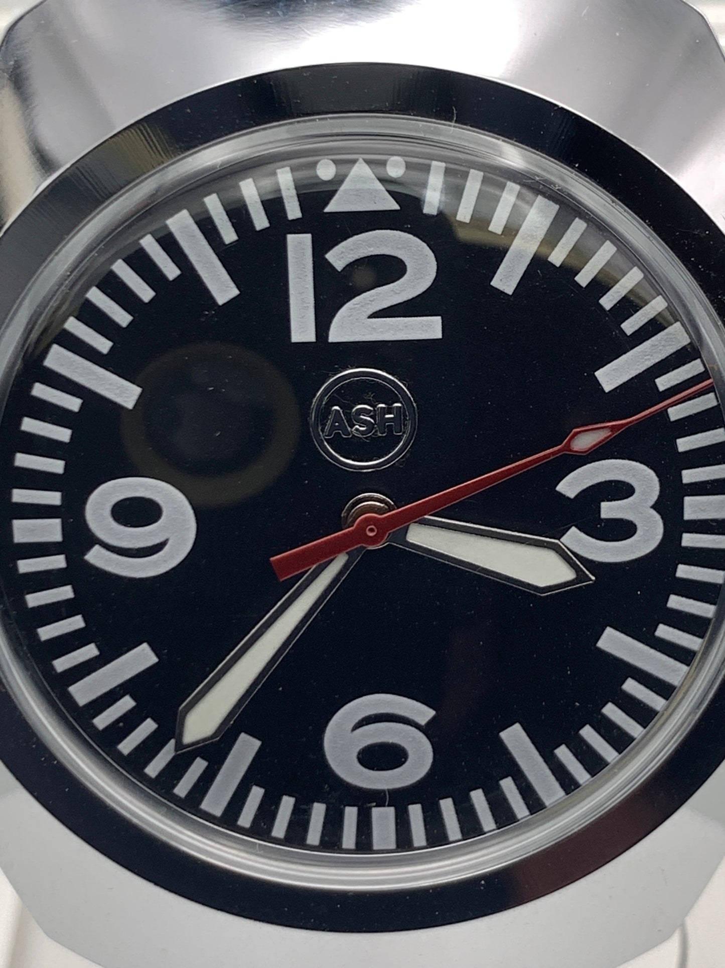 Solo Flight. Neo Vintage Collection. 36mm NOS Gruen case. Acrylic domed crystal. Miyota 2039.