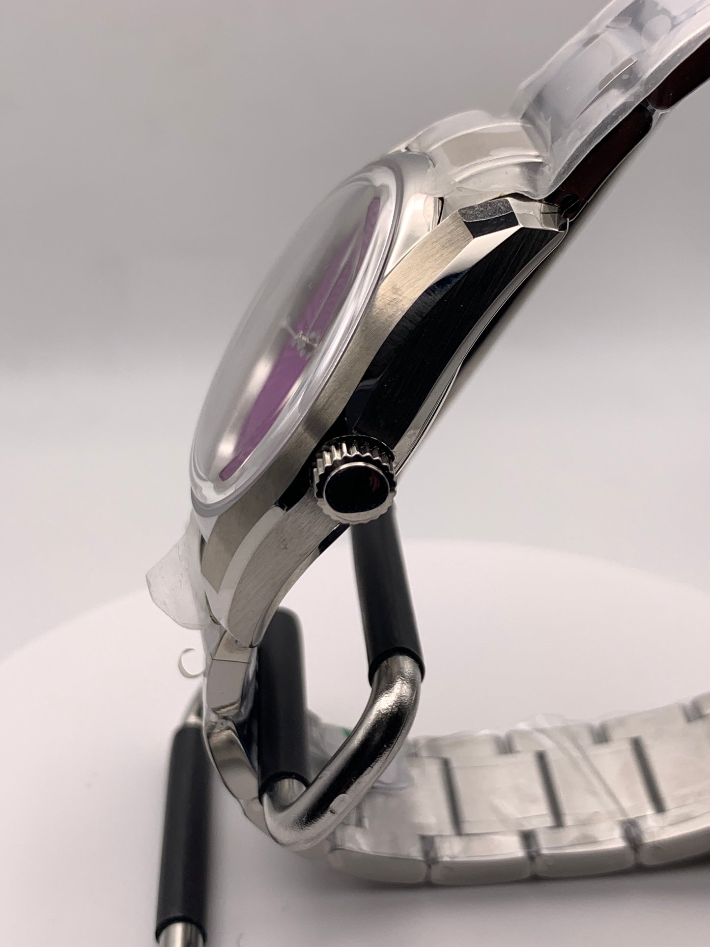 Brandy. 38mm Stainless steel. Double dome sapphire with AR. Seiko NH38.