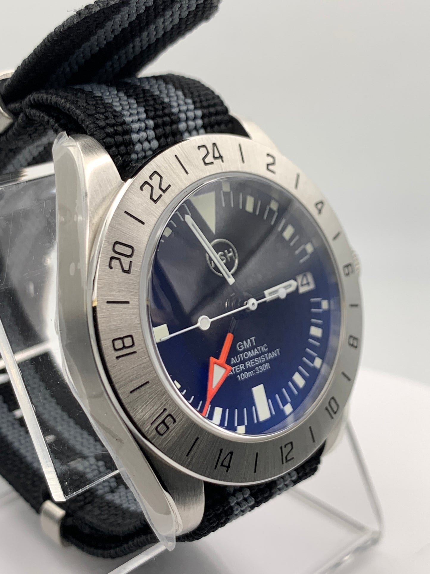 Vibe 1655. 40mm Stainless steel GMT case. Sapphire crystal. NH34 movement.