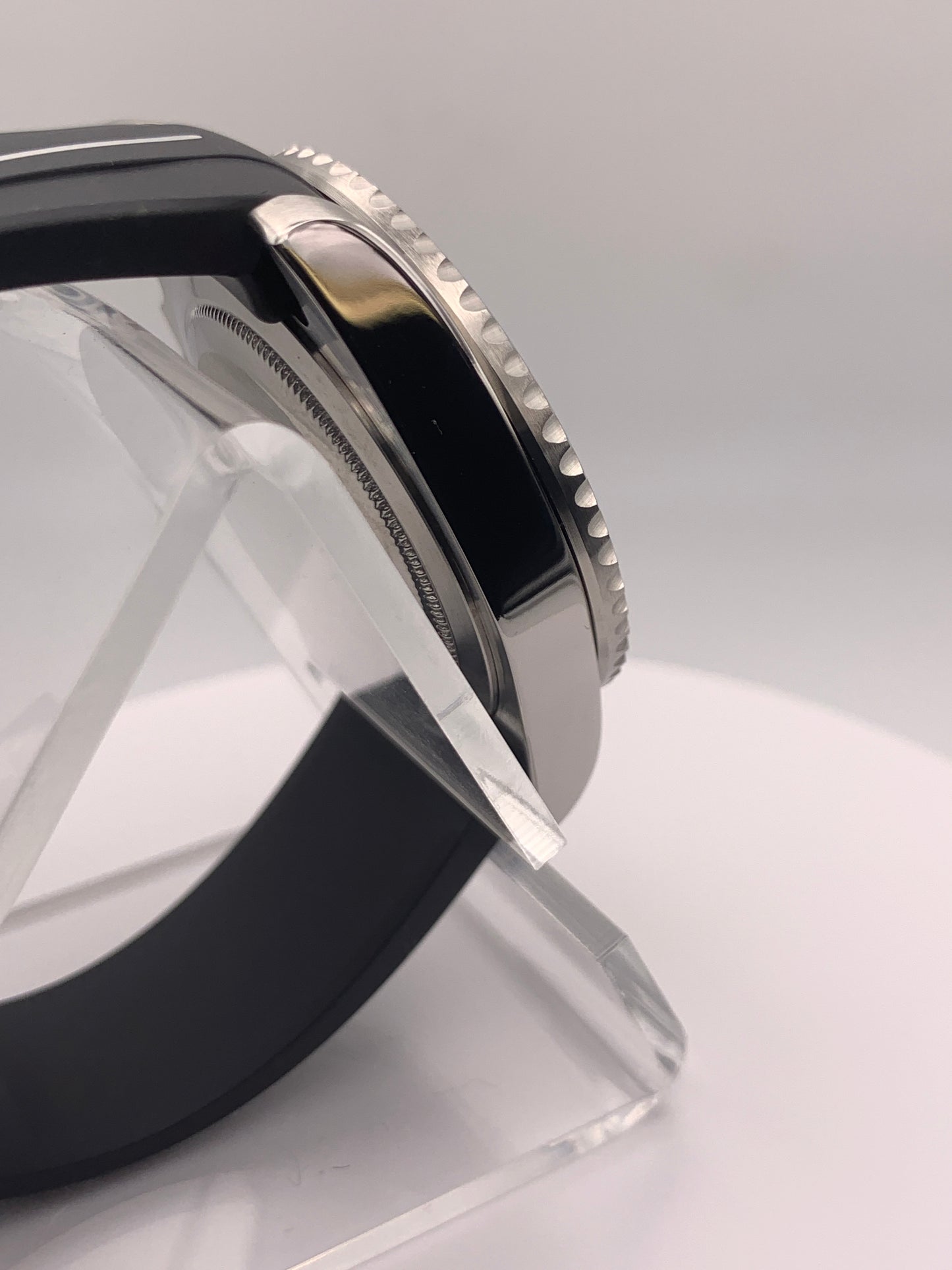 Swirlwind. 41mm Stainless steel case. Sapphire crystal. NH38 automatic. 120 click unidirectional bezel.