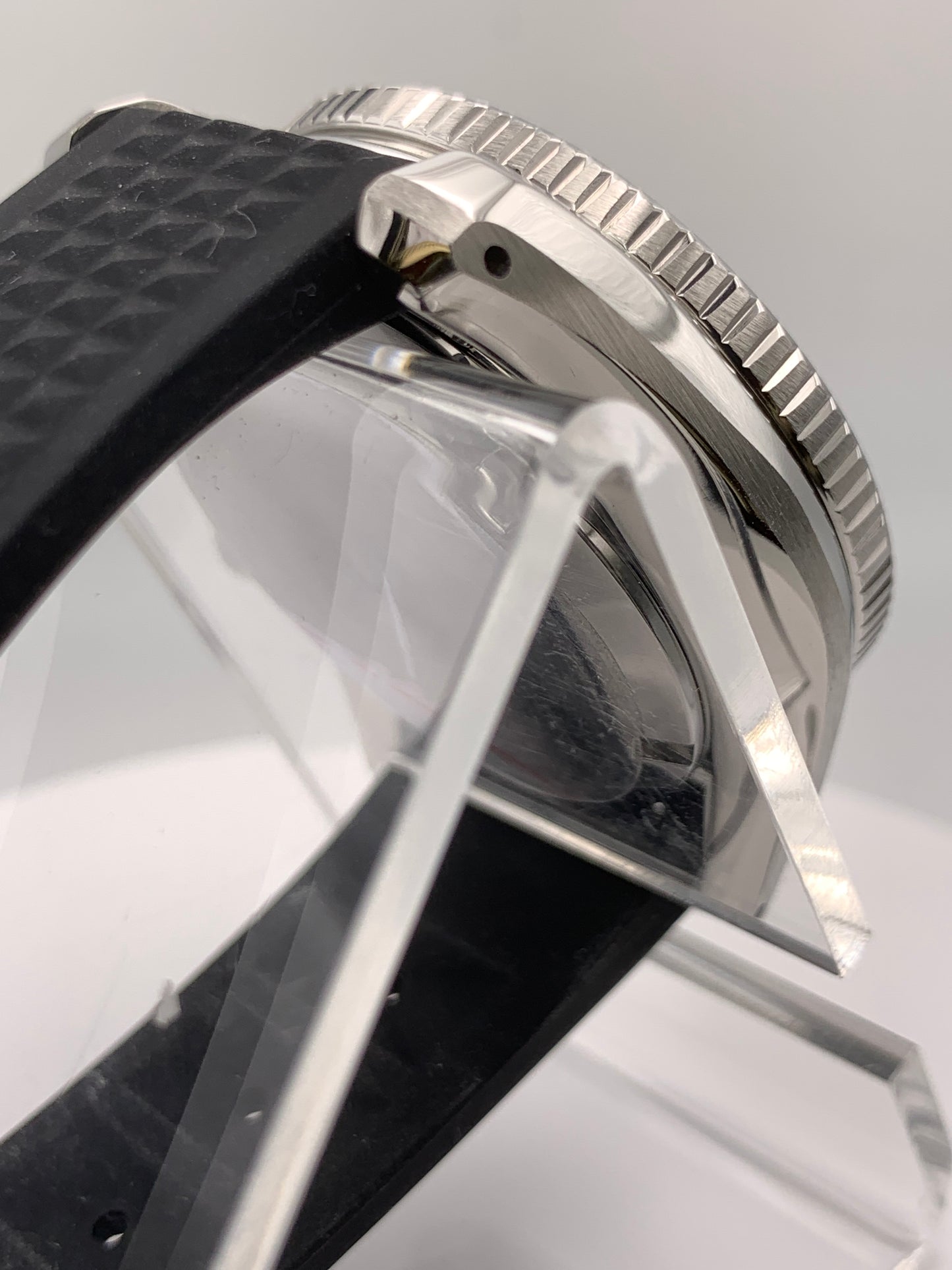 Orange Textured Dial. Diver Style. 42mm cushion case.