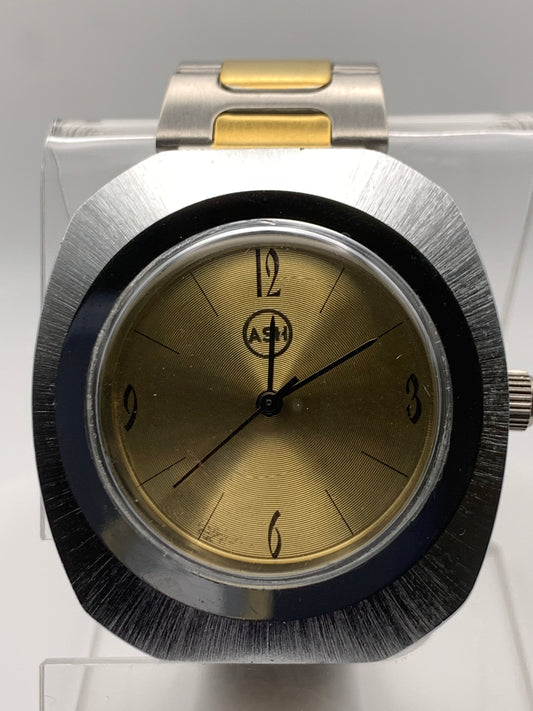 Candle. 39mm vintage case and dial. Acrylic dome crystal. Seiko VH31. Vintage Speidel bracelet.