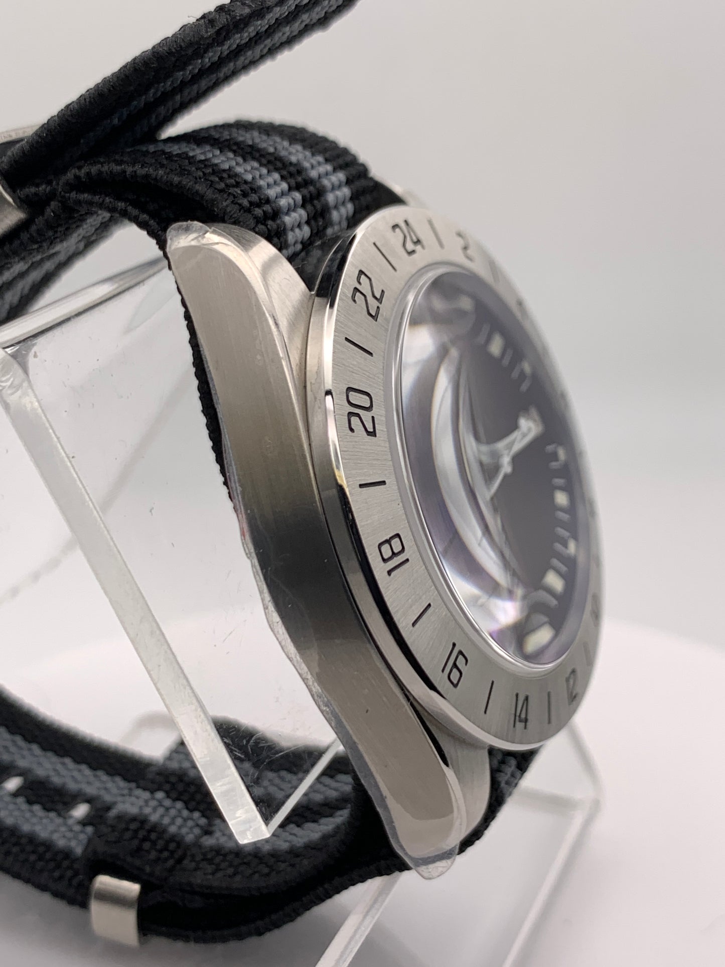 Vibe 1655. 40mm Stainless steel GMT case. Sapphire crystal. NH34 movement.