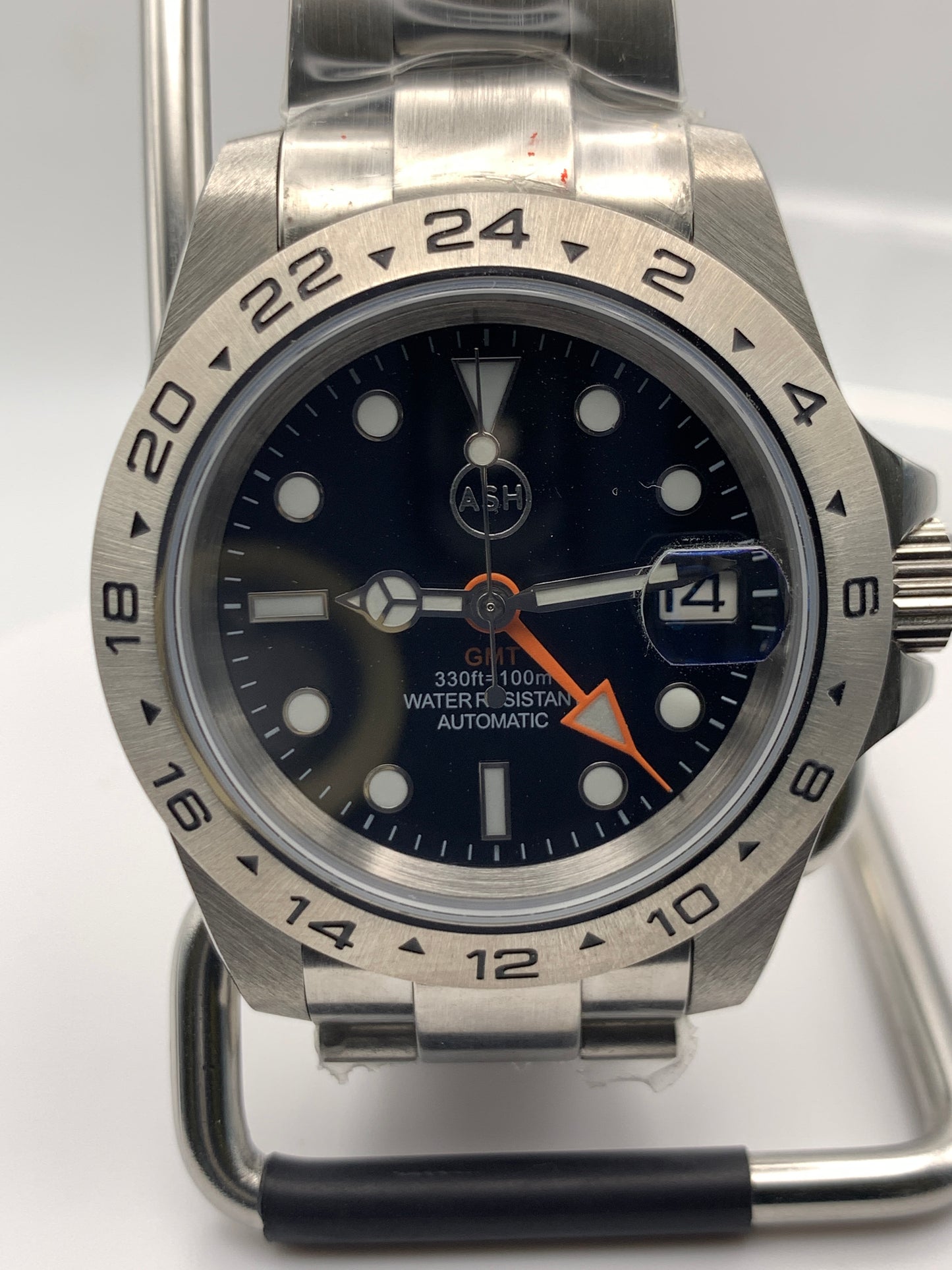 Xplorer Too. Custom requested.  39mm Stainless steel. Sapphire crystal. Seiko NH34 GMT.