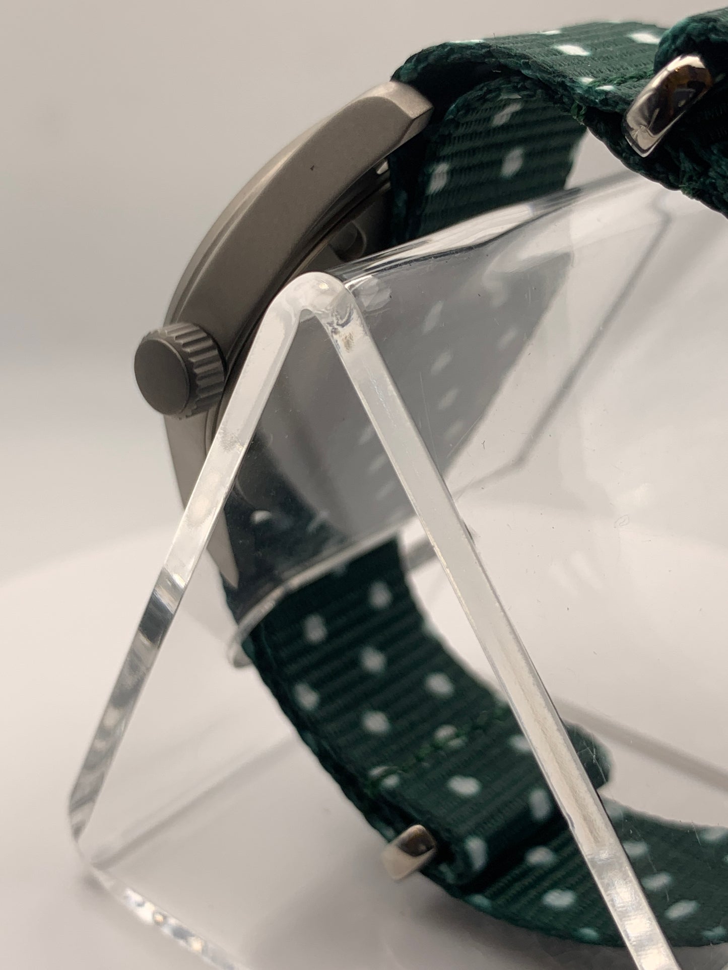 Warrior Chloe. 36mm Titanium case. Sapphire crystal. Seiko VH31 mecha-quartz.