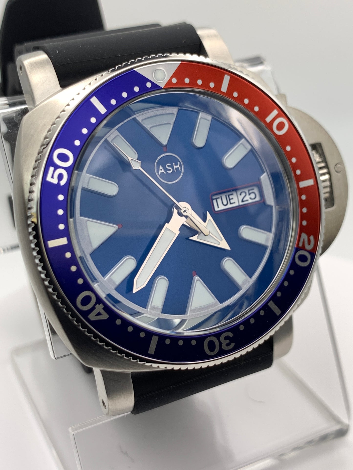 42mm Sport watch. Pepsi bezel. NH36 automatic movement.