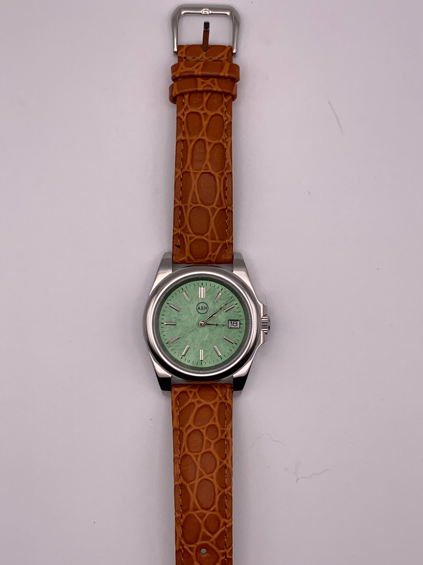 Second Nature 1.1 - 39mm stainless steel case. Sapphire crystal. Seiko NH35.