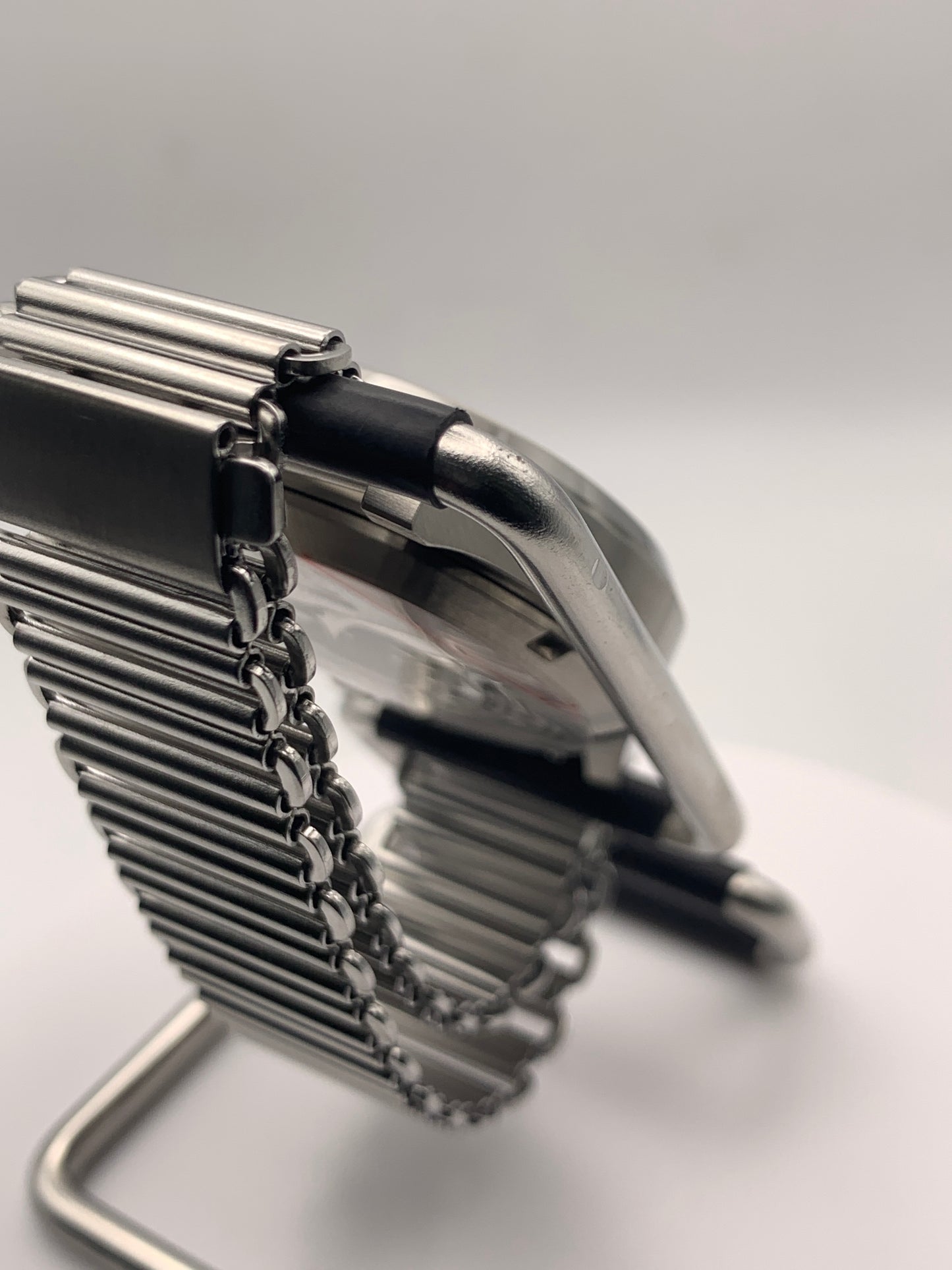 OGCola - Vanilla. 40mm stainless steel. Sapphire crystal. Seiko NH35