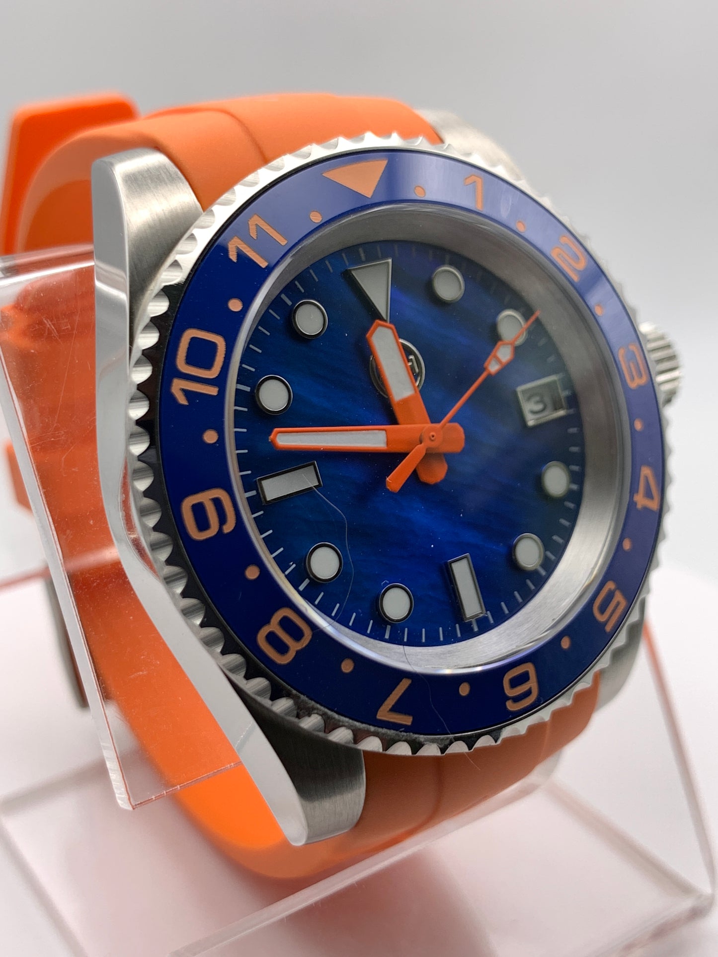 Beacon. 41mm stainless steel case.  Sapphire crystal. Seiko NH35.