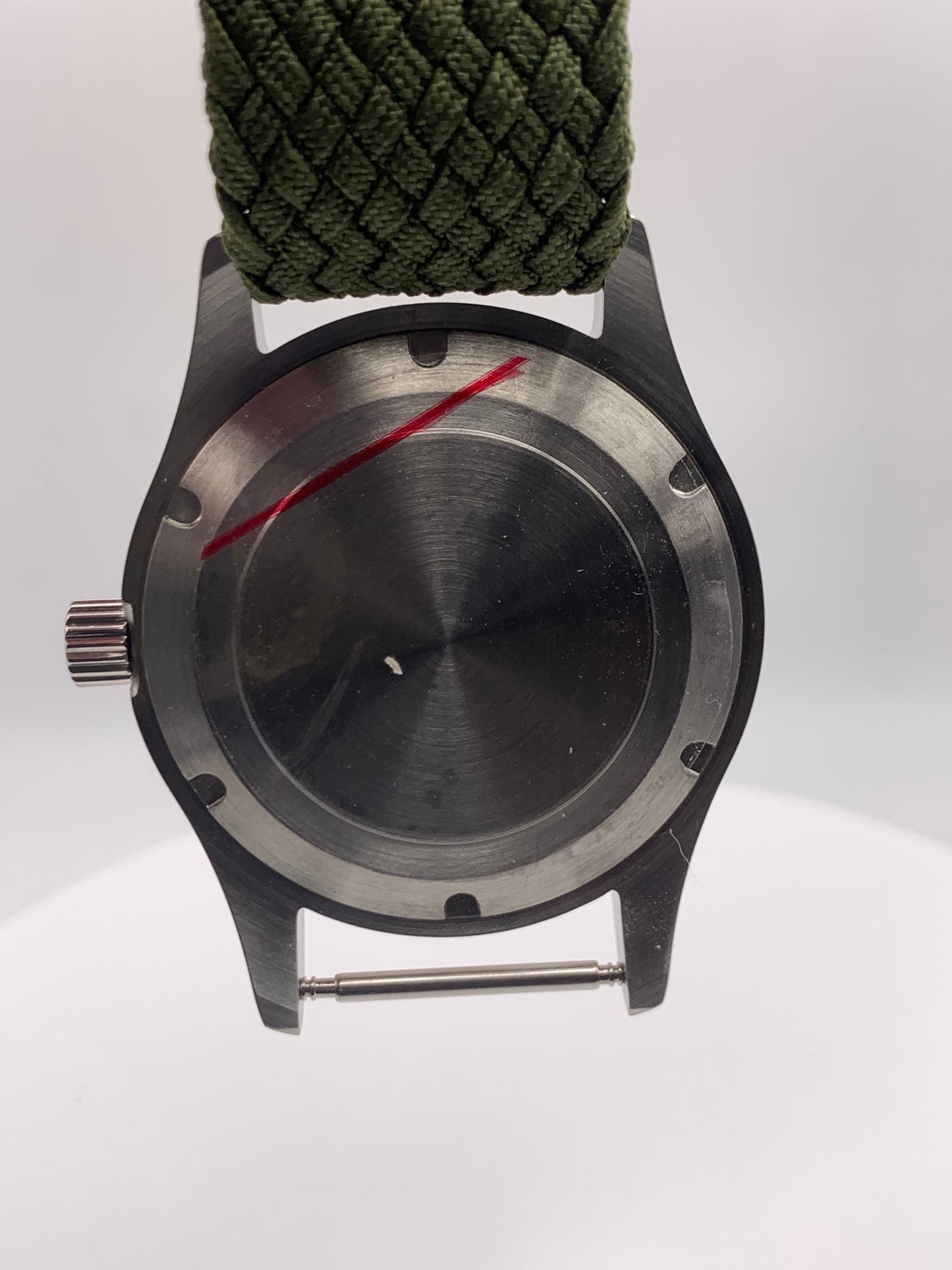 Fangorn. 39mm Stainless steel. Textured and faceted dial. Sapphire crystal. Seiko NH38.