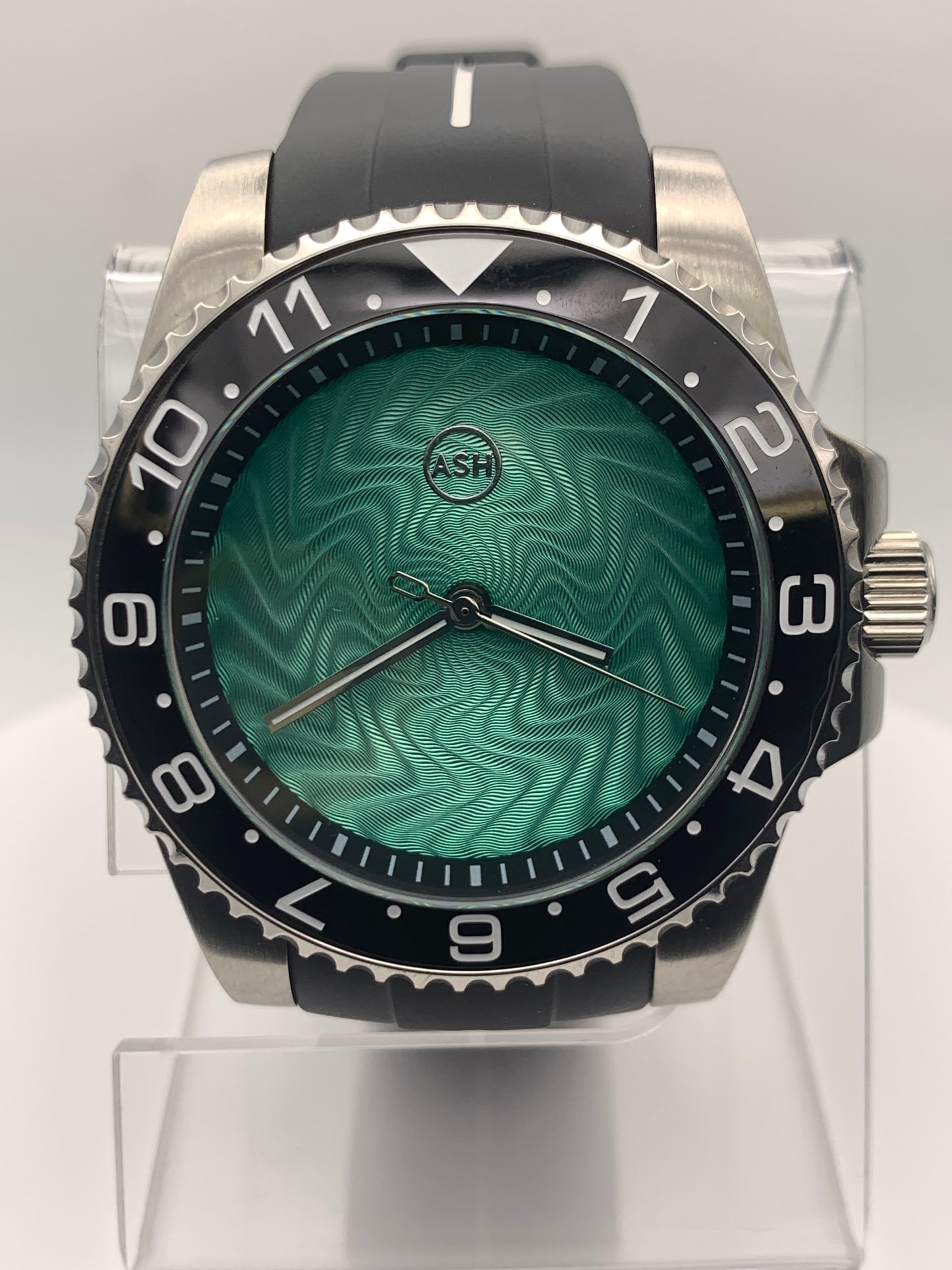 Swirlwind. 41mm Stainless steel case. Sapphire crystal. NH38 automatic. 120 click unidirectional bezel.