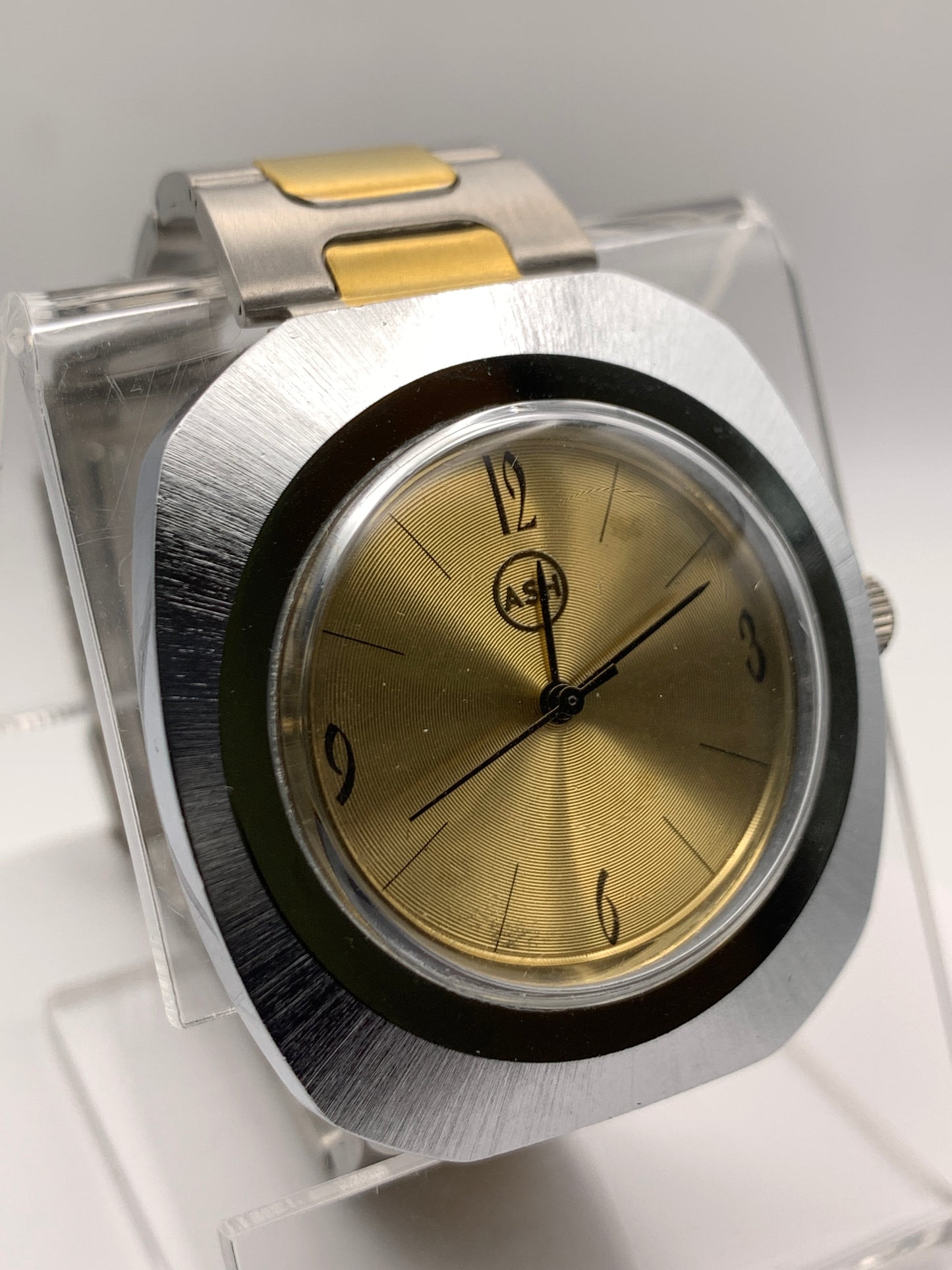 Candle. 39mm vintage case and dial. Acrylic dome crystal. Seiko VH31. Vintage Speidel bracelet.