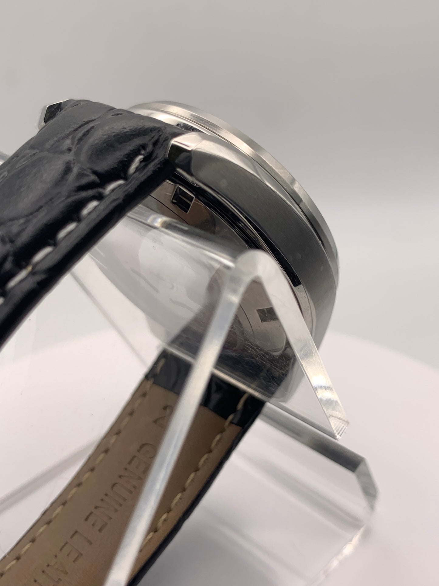 Agharta. 39mm Stainless steel. Iron Tiger Eye dial. Sapphire crystal. Seiko NH35.