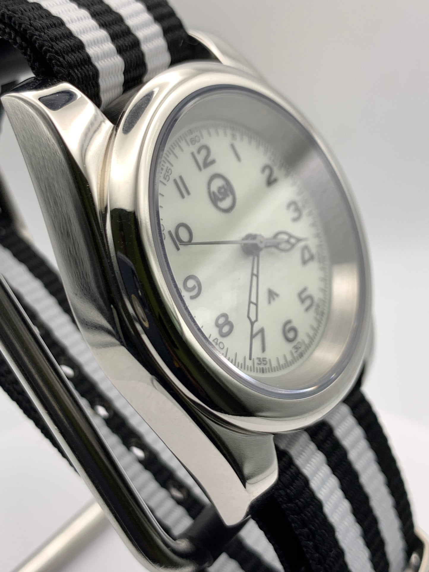 SR-71.  39mm stainless steel case. Sapphire crystal. Lumed dial. Seiko NH38.