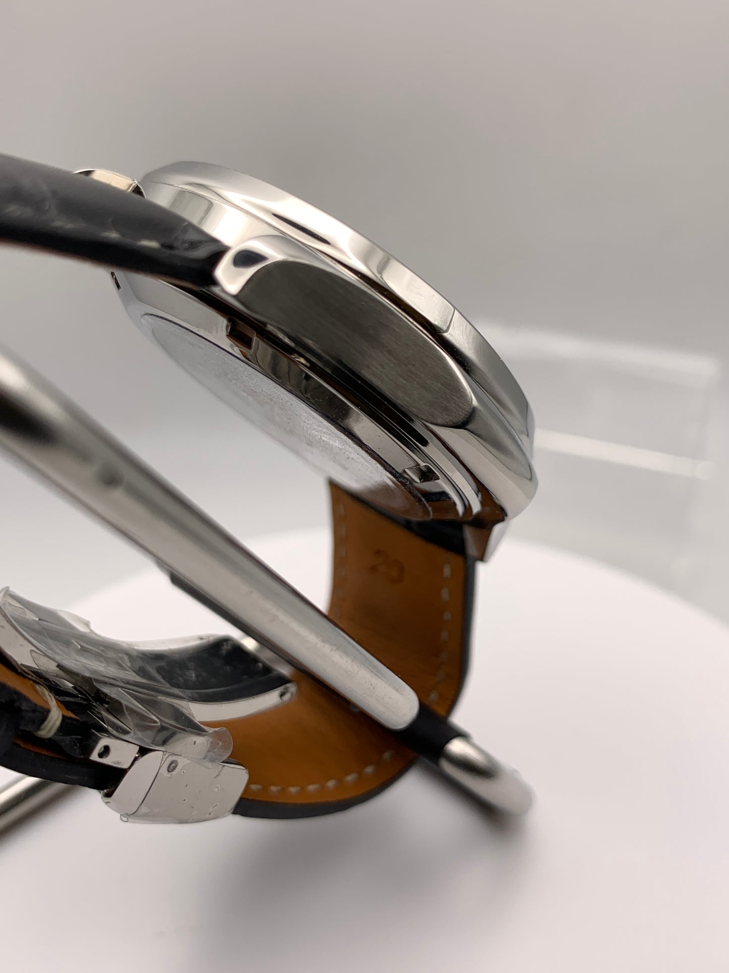 #TeamChole - One. 44mm Stainless steel. Textured dial. Sapphire. Seiko NH35.