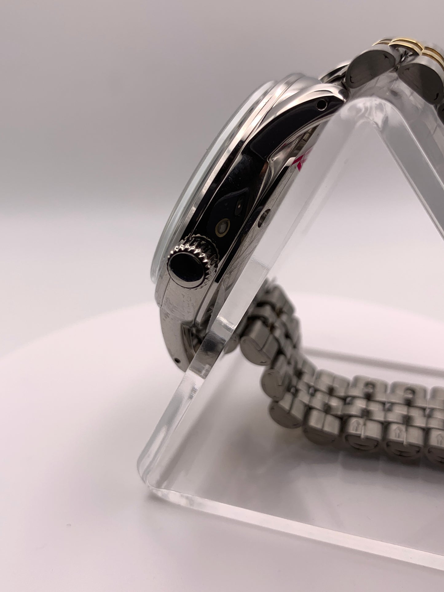 Mister Green Jeans. 39mm stainless steel. Box mineral crystal with blue AR coating. Seiko NH35 automatic. Vintage Speidel bracelet.