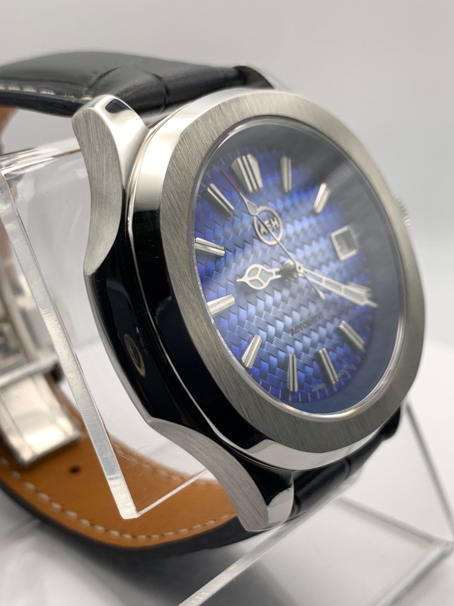 Cornflower Too. 244mm Stainless steel. Sapphire crystal. Seiko NH35