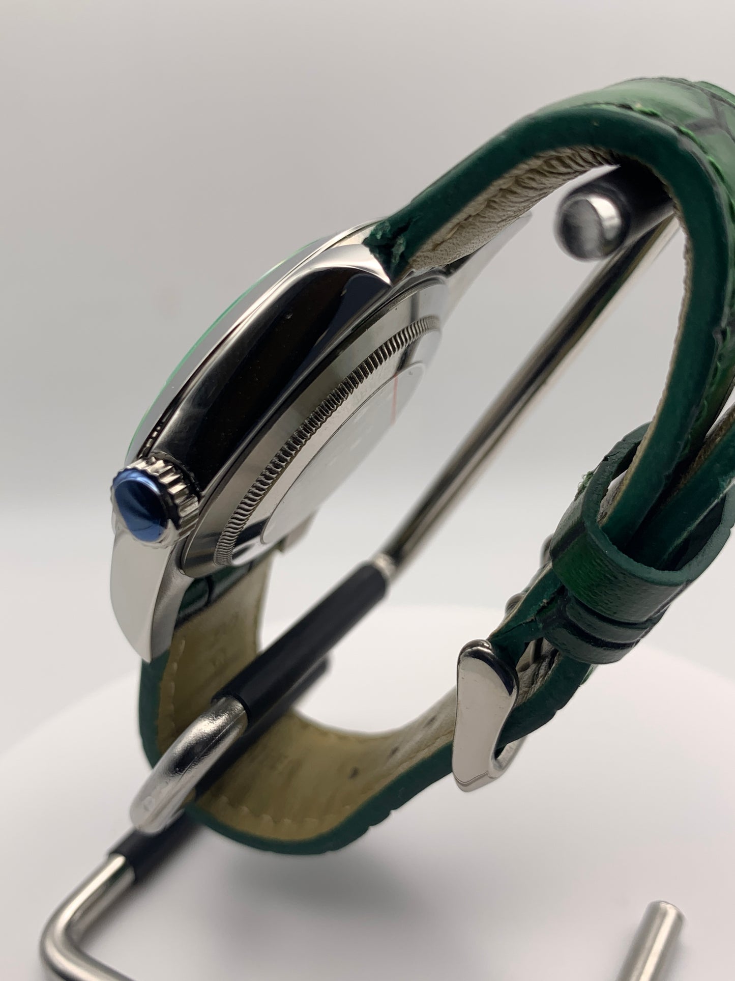 Envy. 39mm Stainless steel. Sapphire crystal. Seiko NH35.