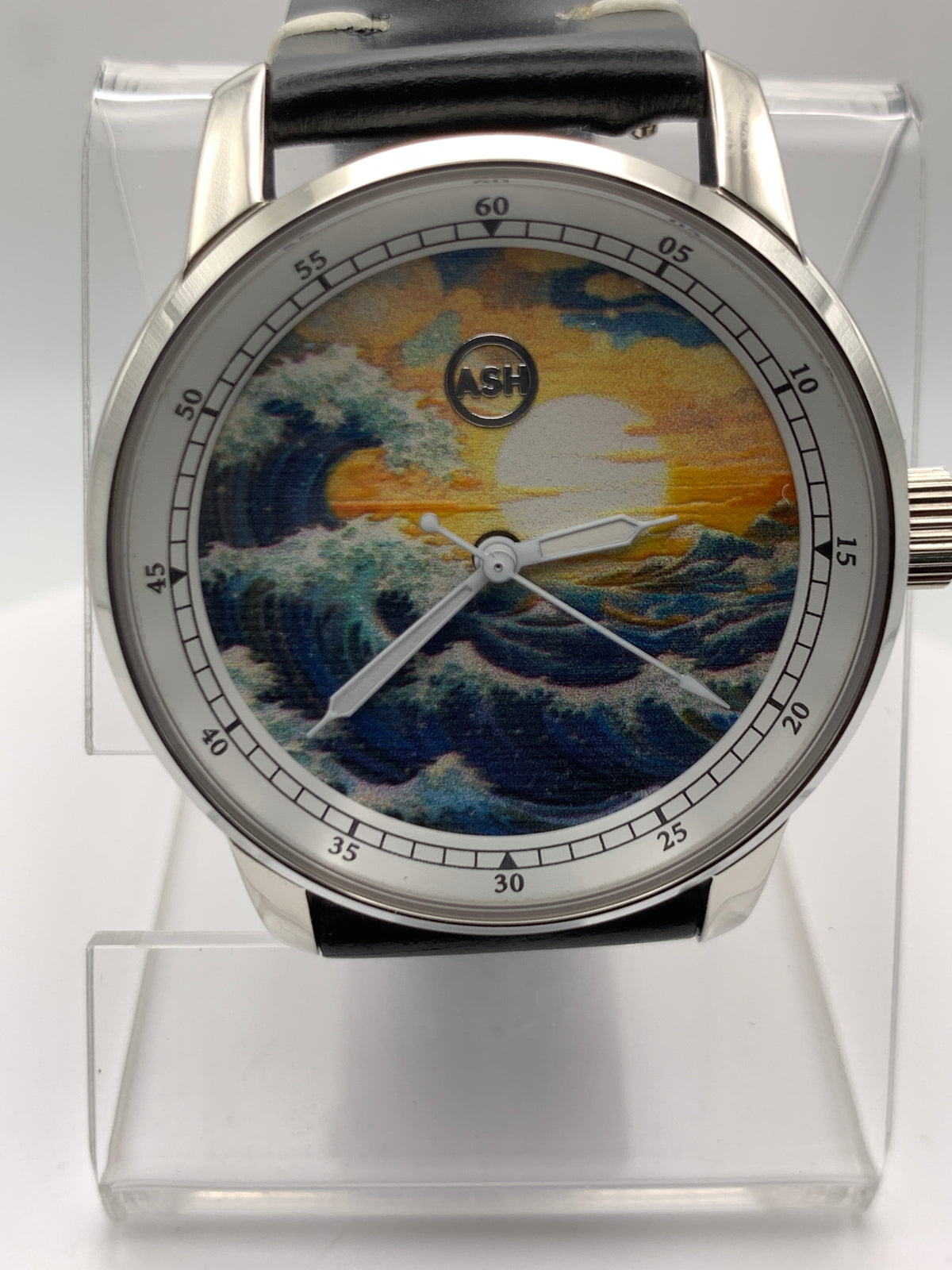 Moonwake. 38mm stainless steel case. Sapphire crystal. Seiko NH38.