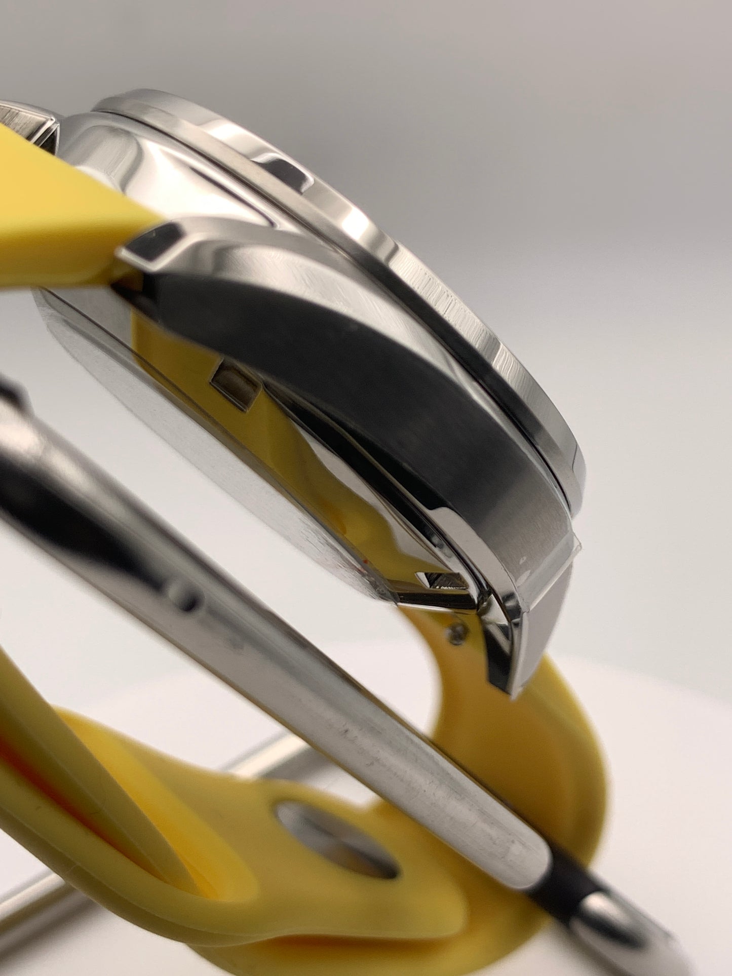 Pick a Mix. 38mm stainless steel. Sapphire crystal. Seiko NH35. 100m water resistance.