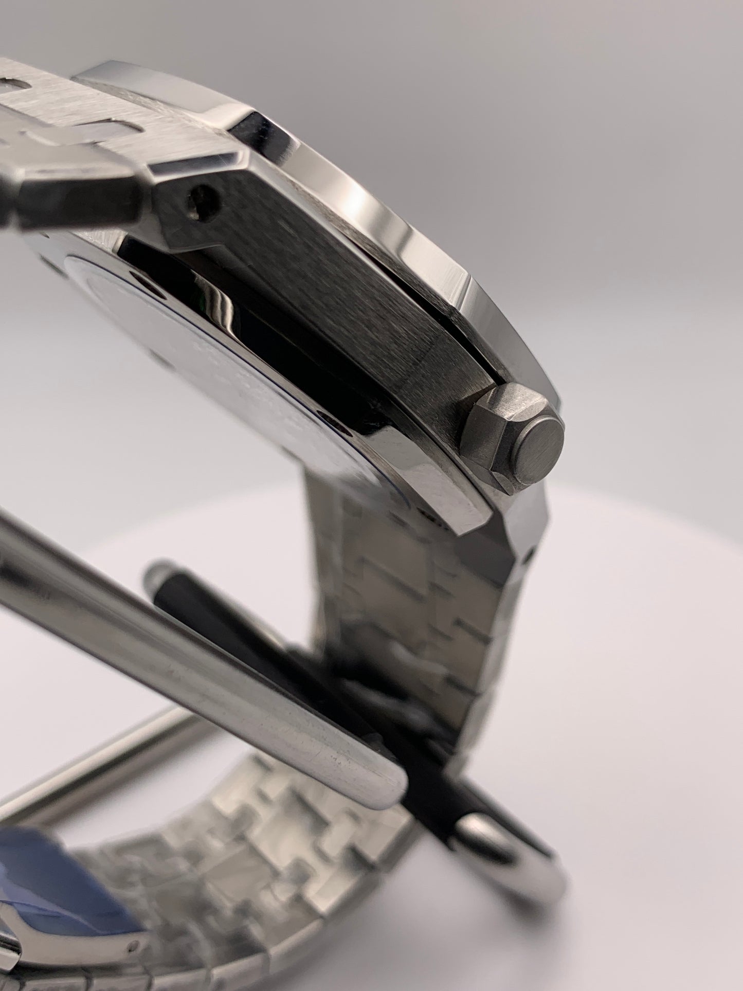 Acorn Lager. 41mm Stainless steel case. Skeleton dial. Seiko NH70 skeleton movement.