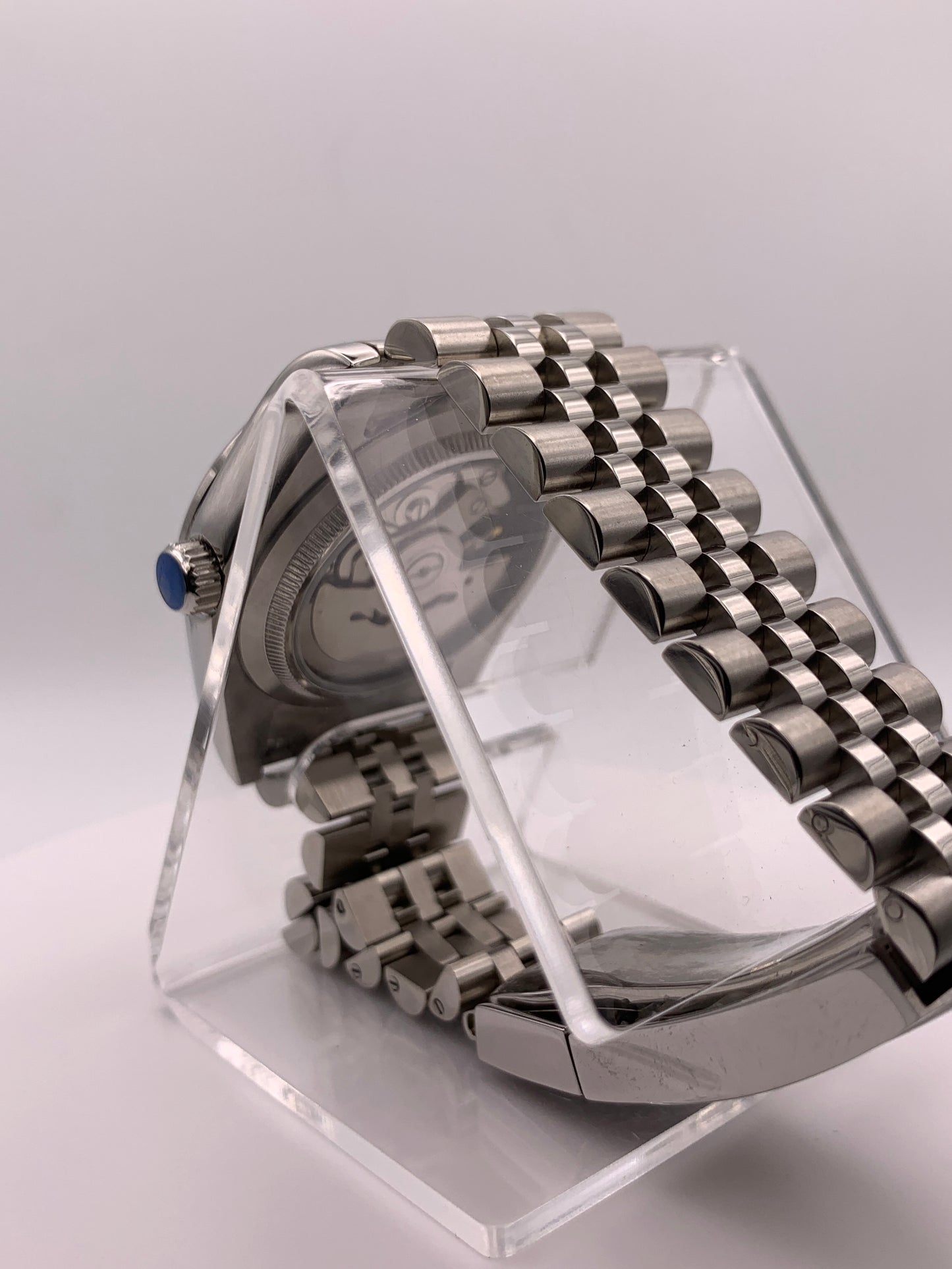 ‘Sold - Highly figured lavender dial. 36mm sport watch on bracelet.