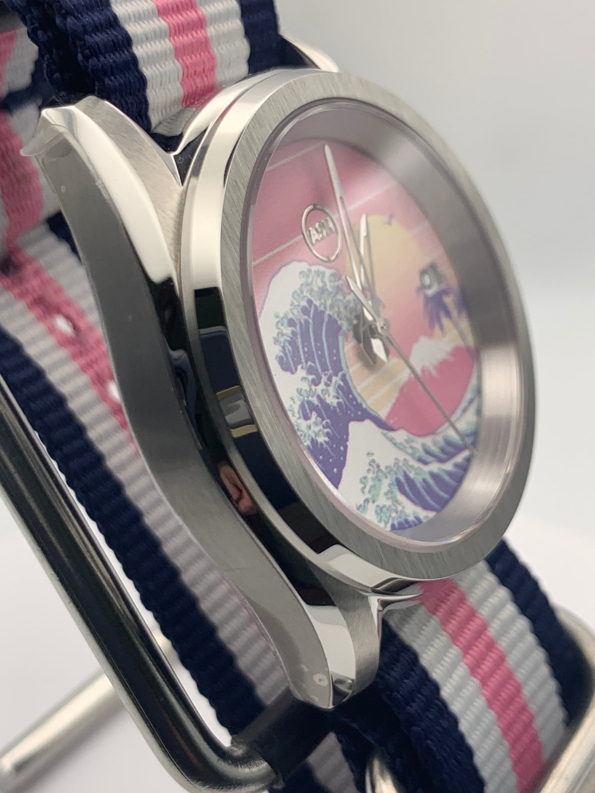 Fruit Punch 1.1 - 38mm Stainless steel. Sapphire crystal. Seiko NH35.