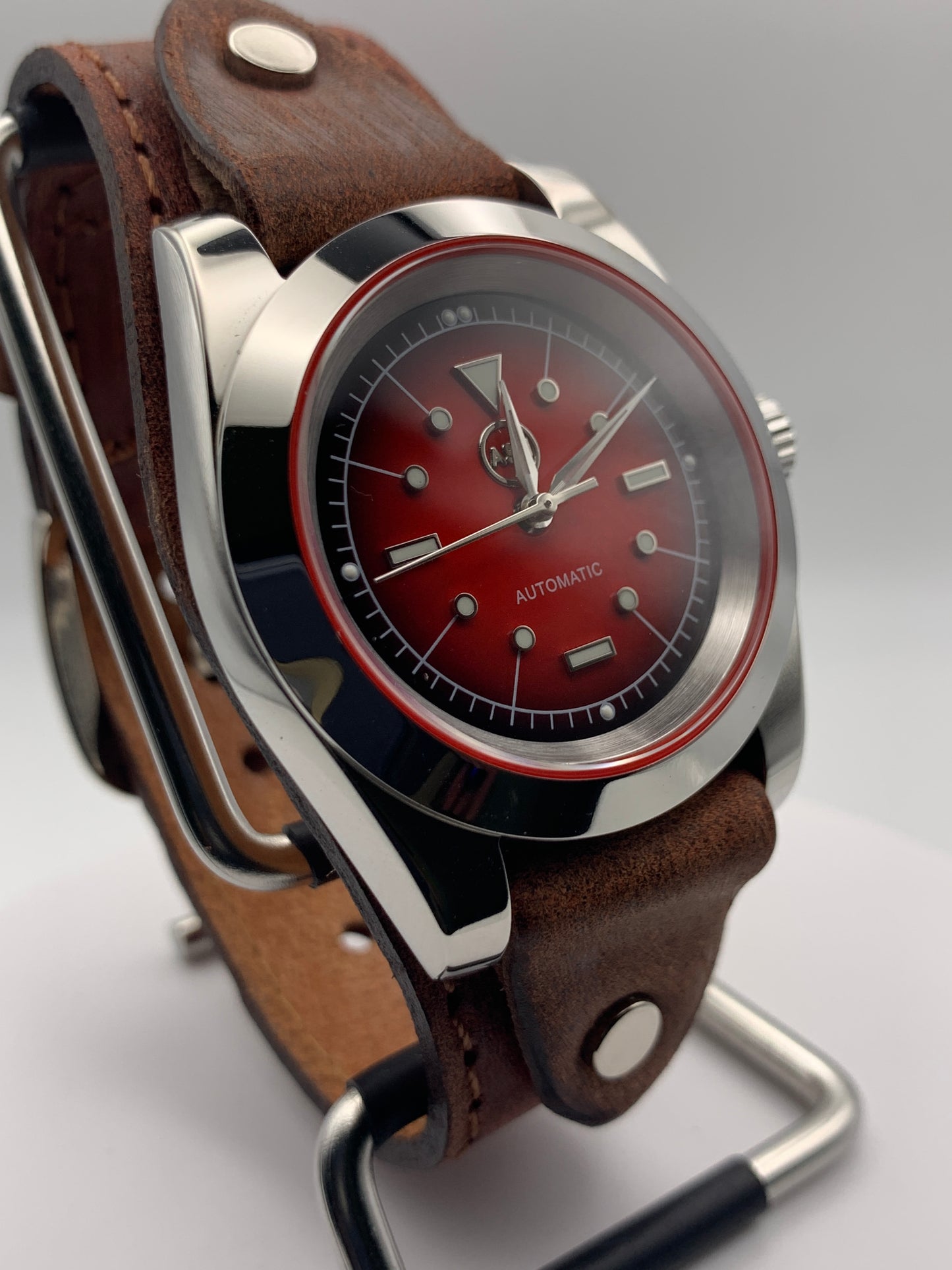 Red Five 1.2 - 39mm Stainless steel.