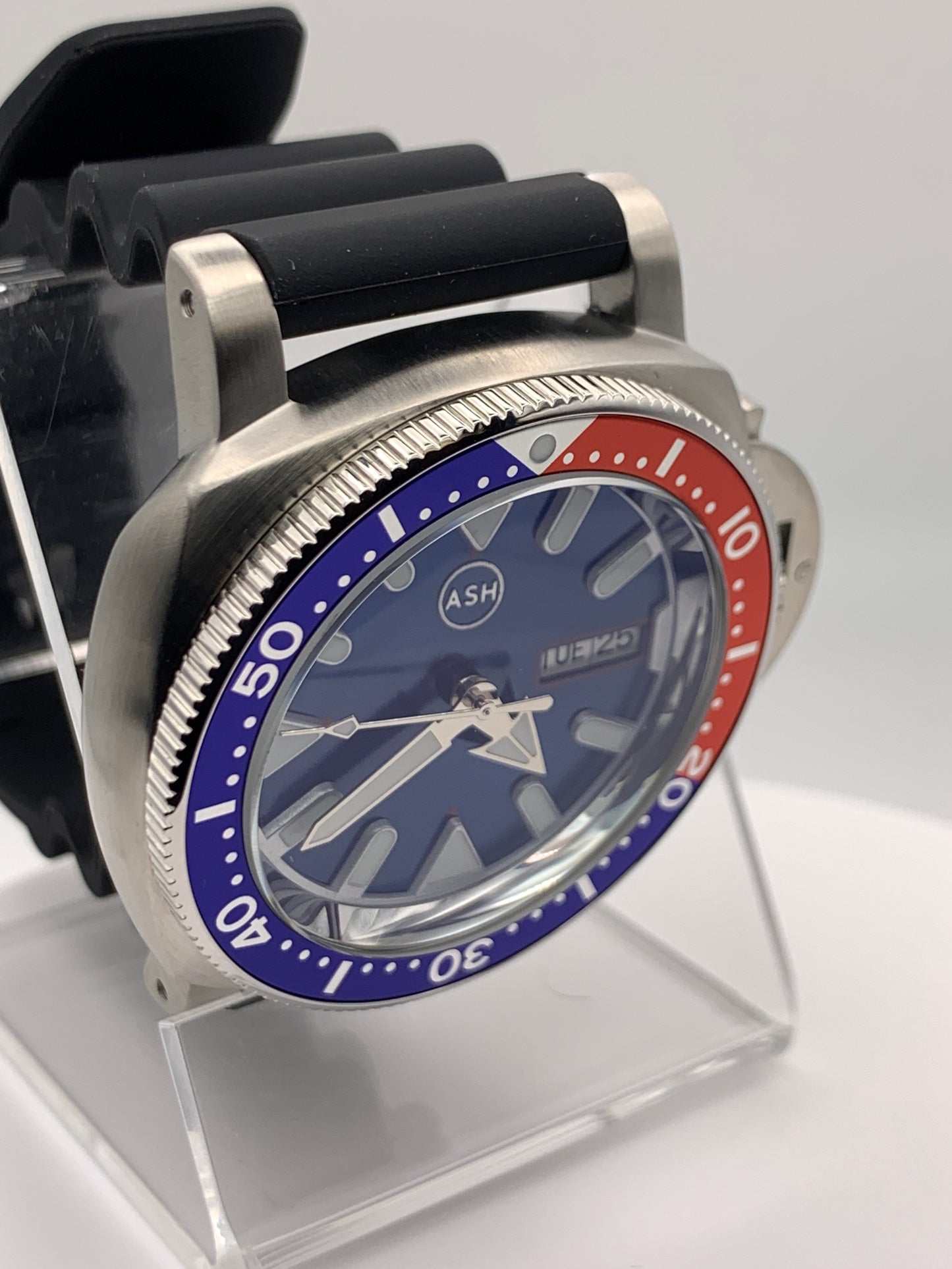 42mm Sport watch. Pepsi bezel. NH36 automatic movement.