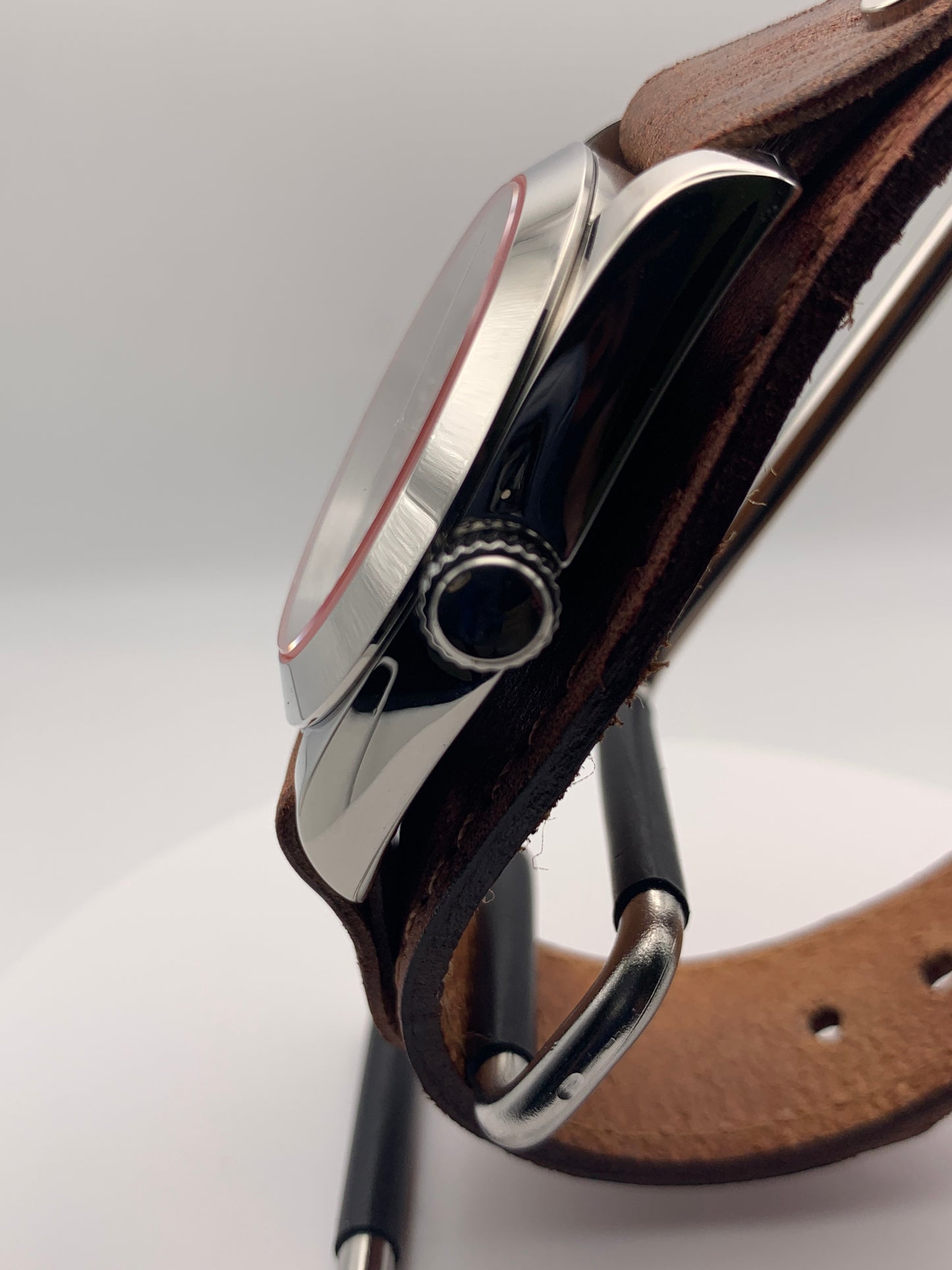 Red Five 1.2 - 39mm Stainless steel.