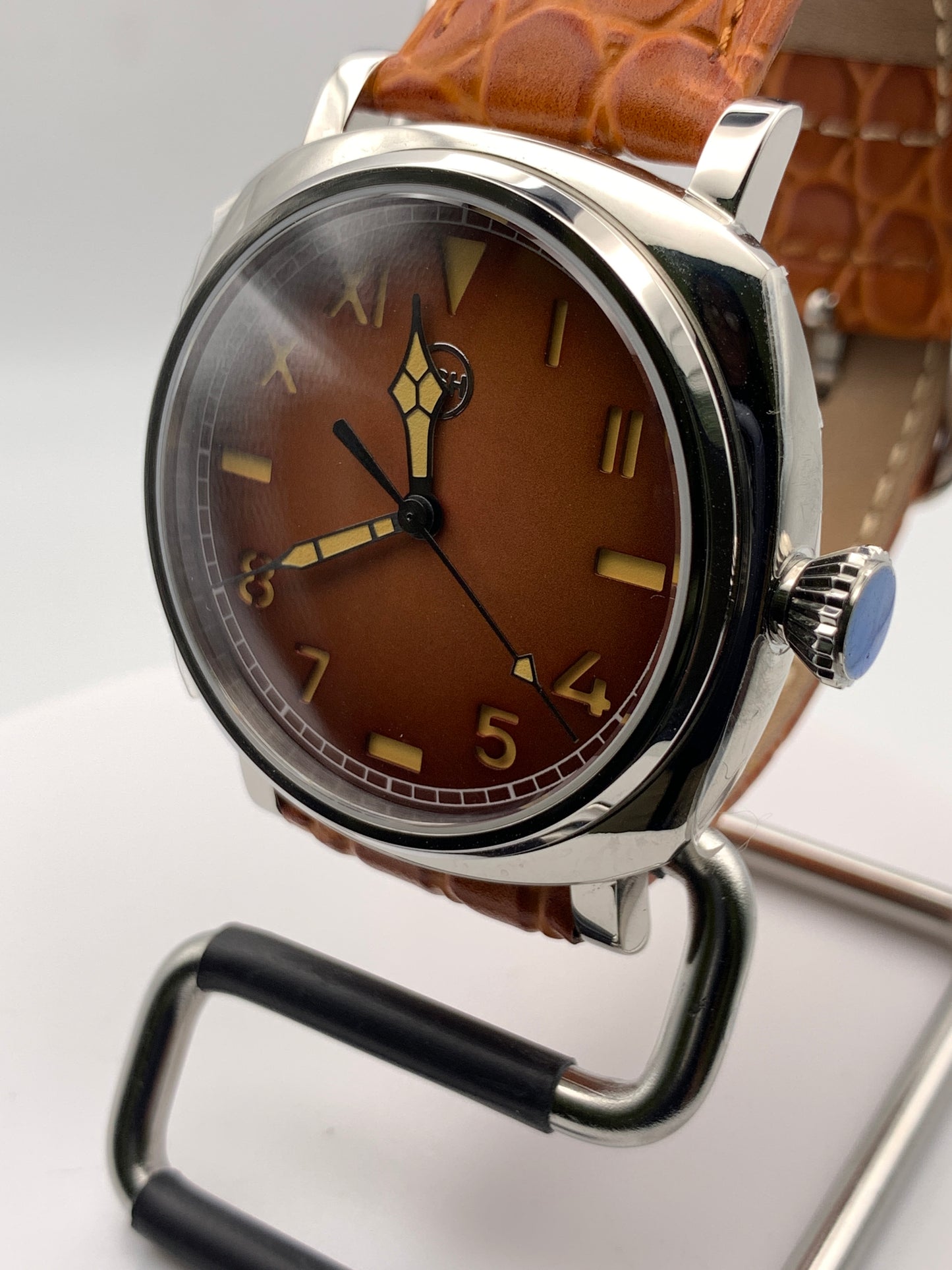 Wayfarer. 44mm stainless steel case.  Sapphire crystal. Sandwich dial. Seiko NH38.