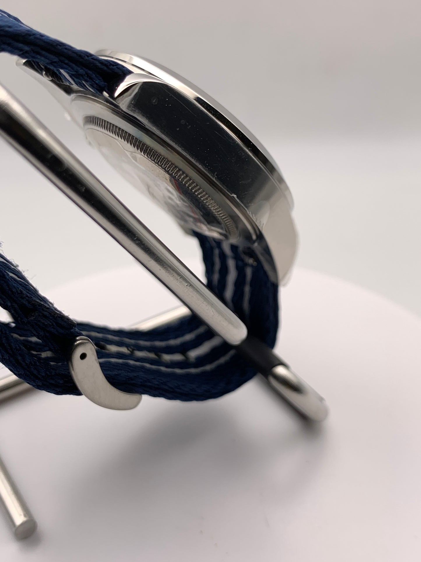 Depthing. 39mm stainless steel. Sapphire crystal. Seiko NH38.