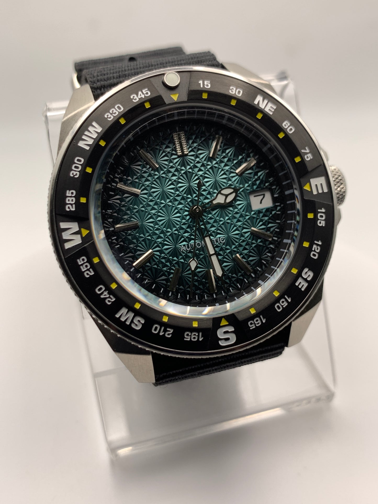 Ungoliant 1.1 - 44mm Stainless steel. Sapphire crystal. Seiko NH35.