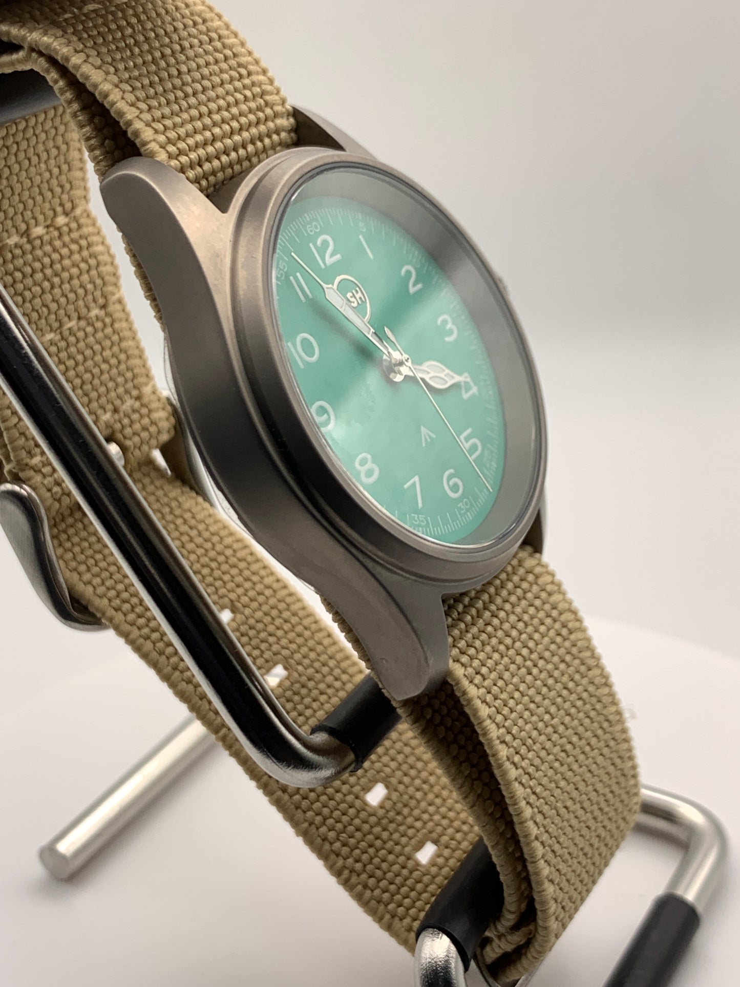 Iris. 36mm Titanium case. 11mm thick. Sapphire crystal. Seiko VH31 mecha-quartz.
