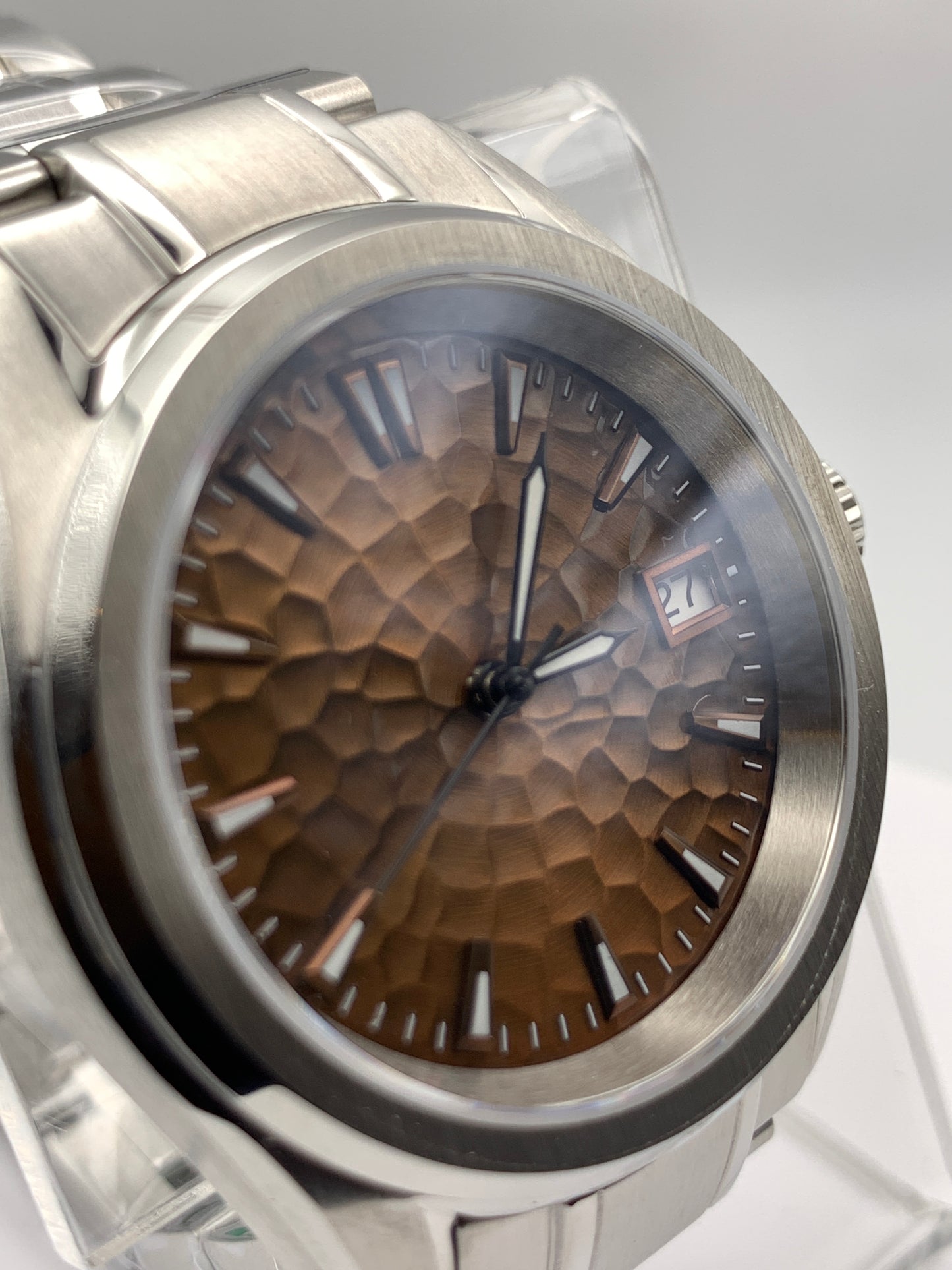 Klendathu.  Highly textured dial. 39mm stainless steel case and matching bracelet. Sapphire crystal. NH35 automatic.