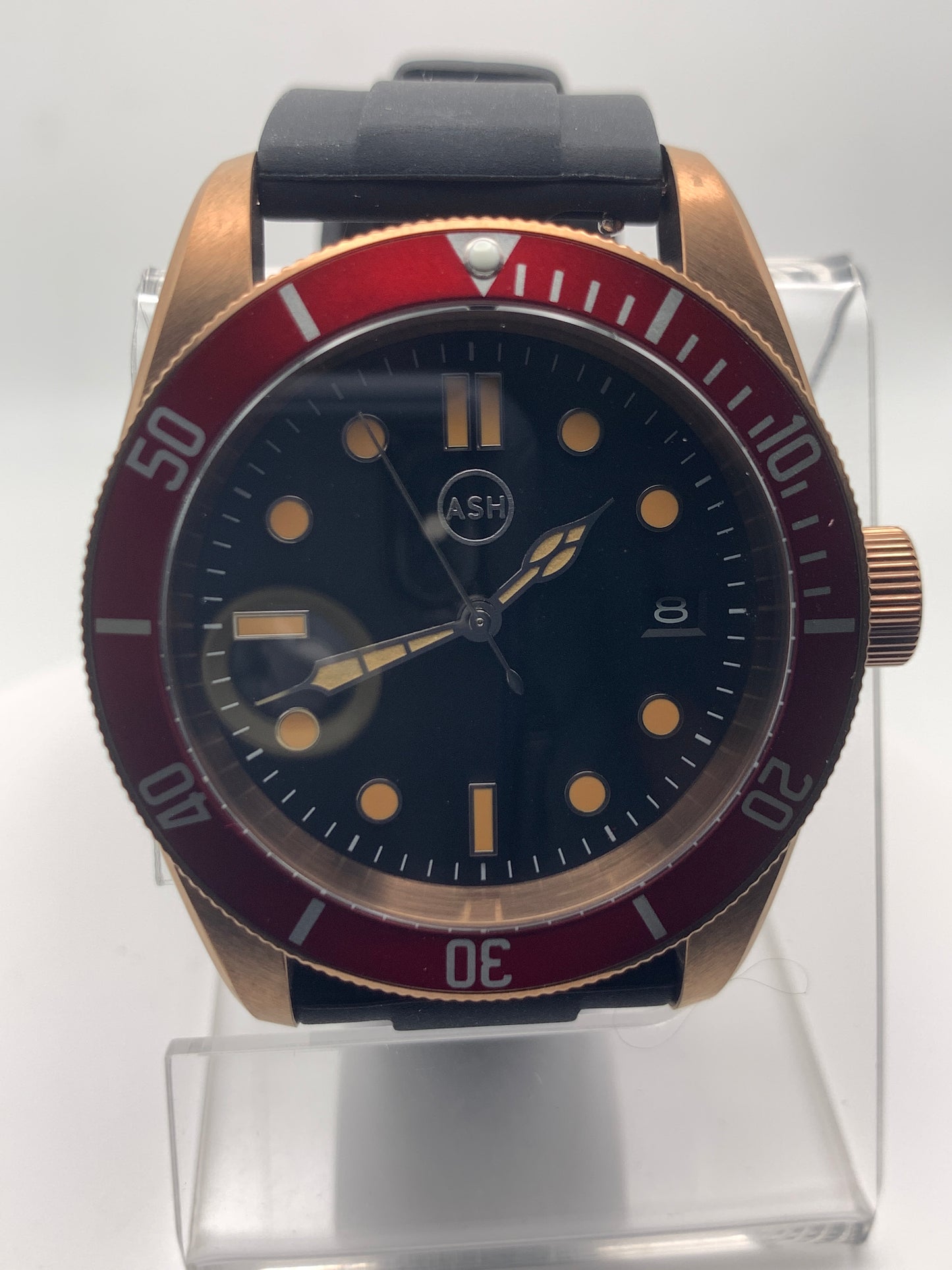 Dark Inlet. 41mm Rose gold stainless steel. Sapphire crystal. Seiko NH35.