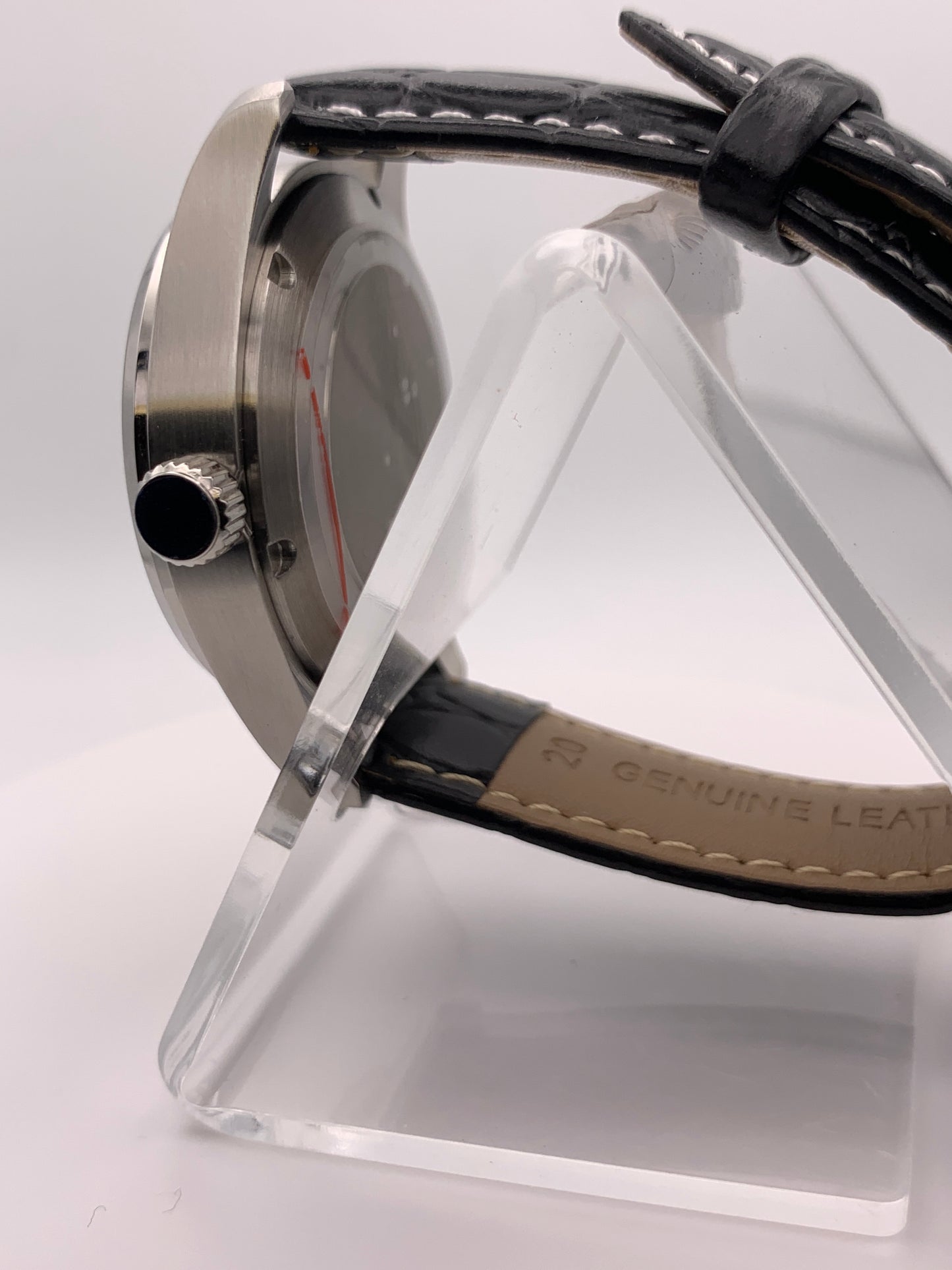 Silver Sunray 39mm dress watch.