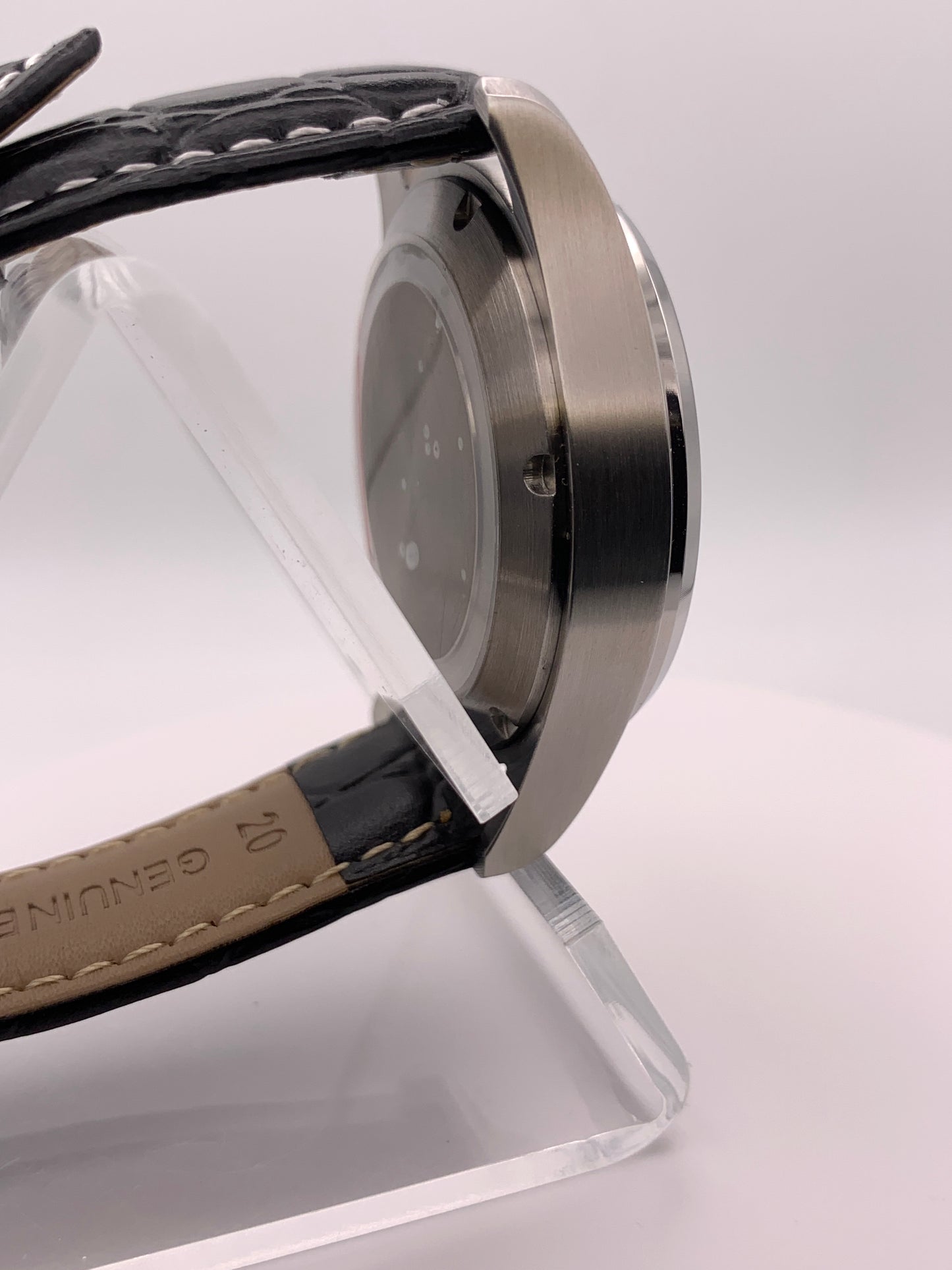 Silver Sunray 39mm dress watch.