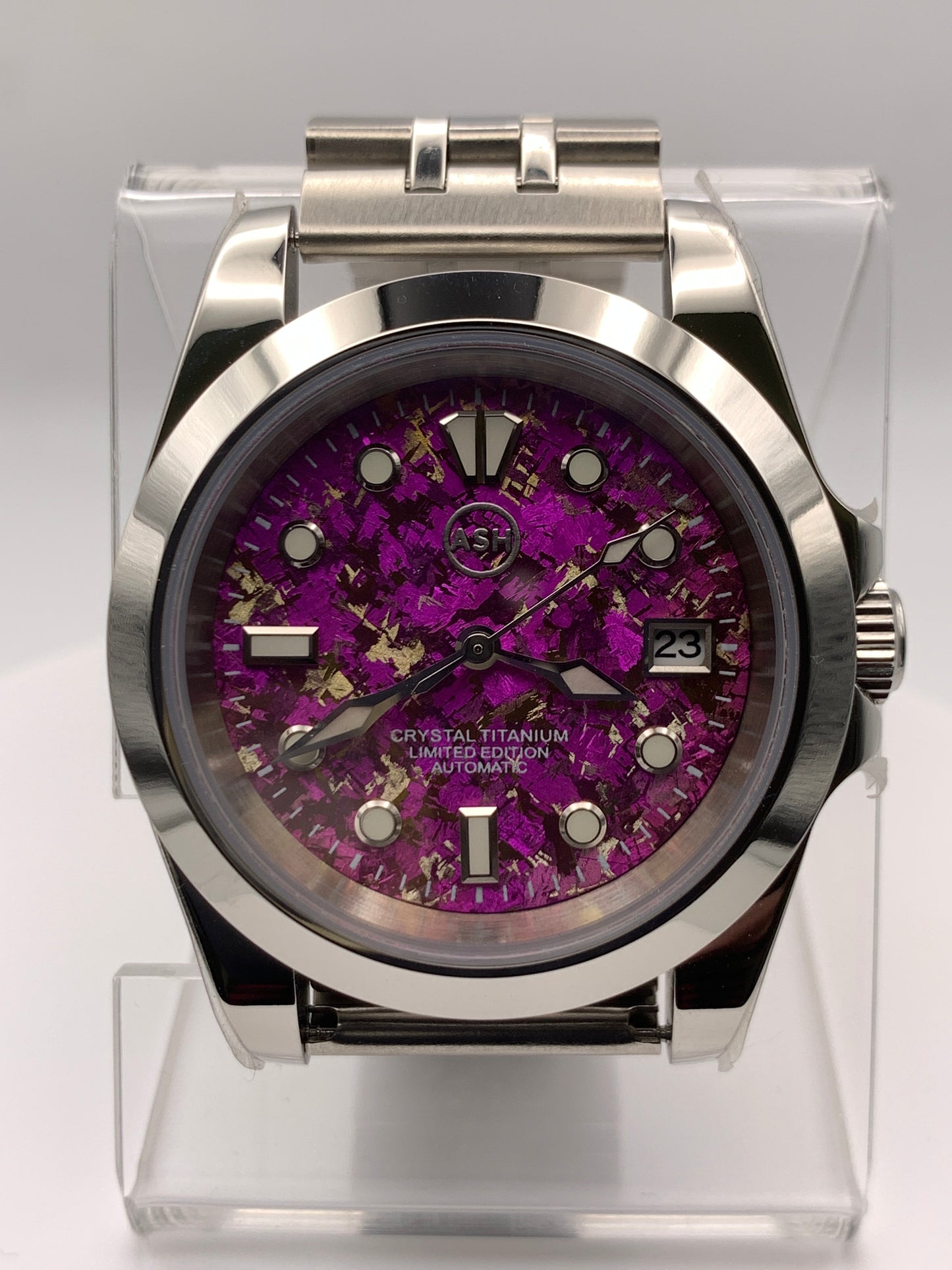 Party Favor. 39mm Stainless Steel Case. Sapphire crystal. Seiko NH35 automatic.