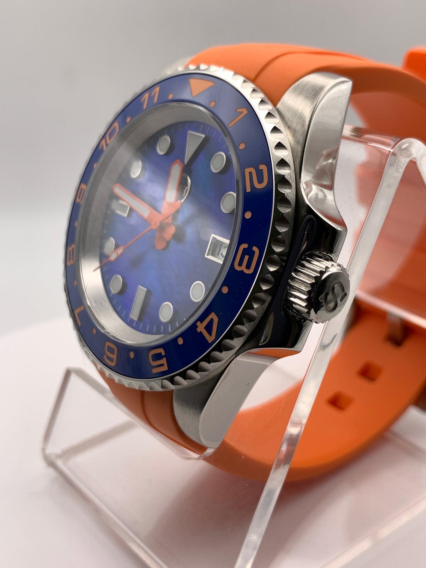 Beacon. 41mm stainless steel case.  Sapphire crystal. Seiko NH35.