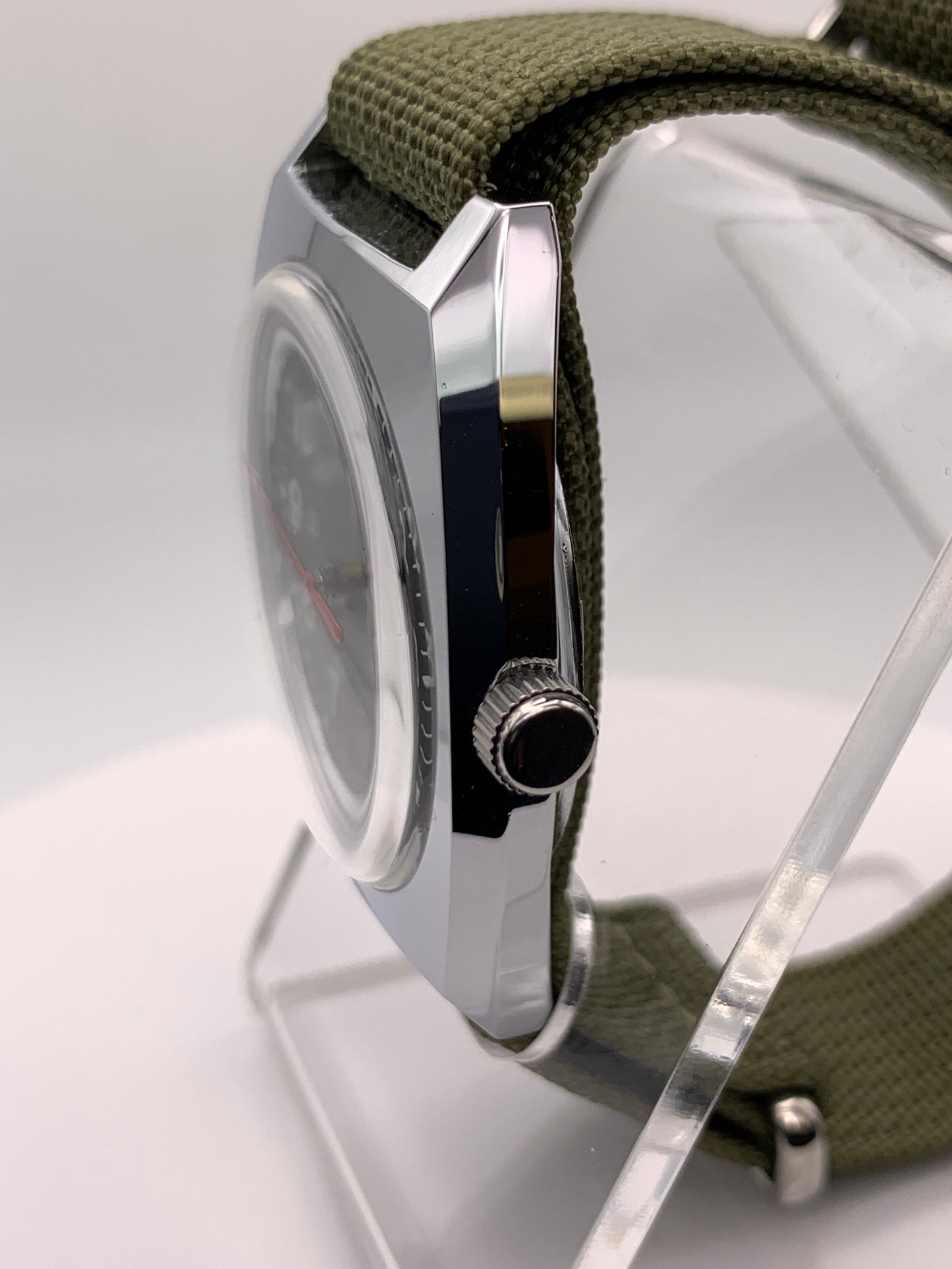 Neo Vintage 36mm field watch. NOS Gruen case. Miyota 2039 quartz.