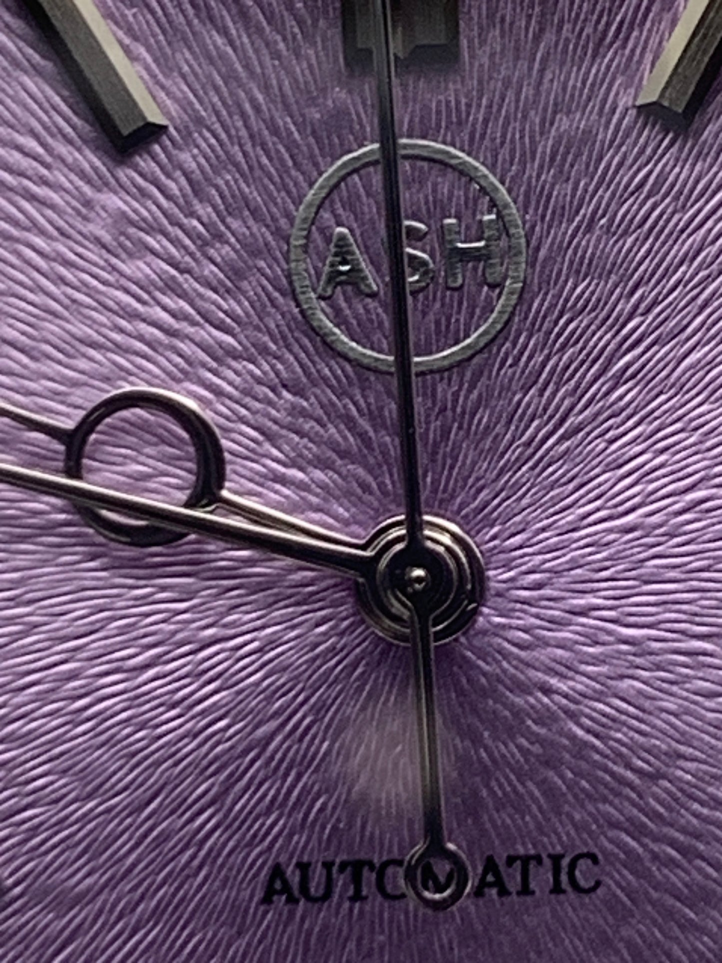 Violet II - 36mm Stainless steel case with matching bracelet. Unique dial. Sapphire crystal. Seiko NH35 automatic.