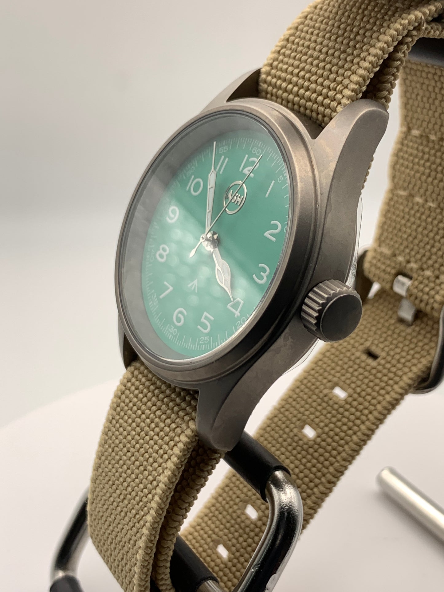 Iris. 36mm Titanium case. 11mm thick. Sapphire crystal. Seiko VH31 mecha-quartz.